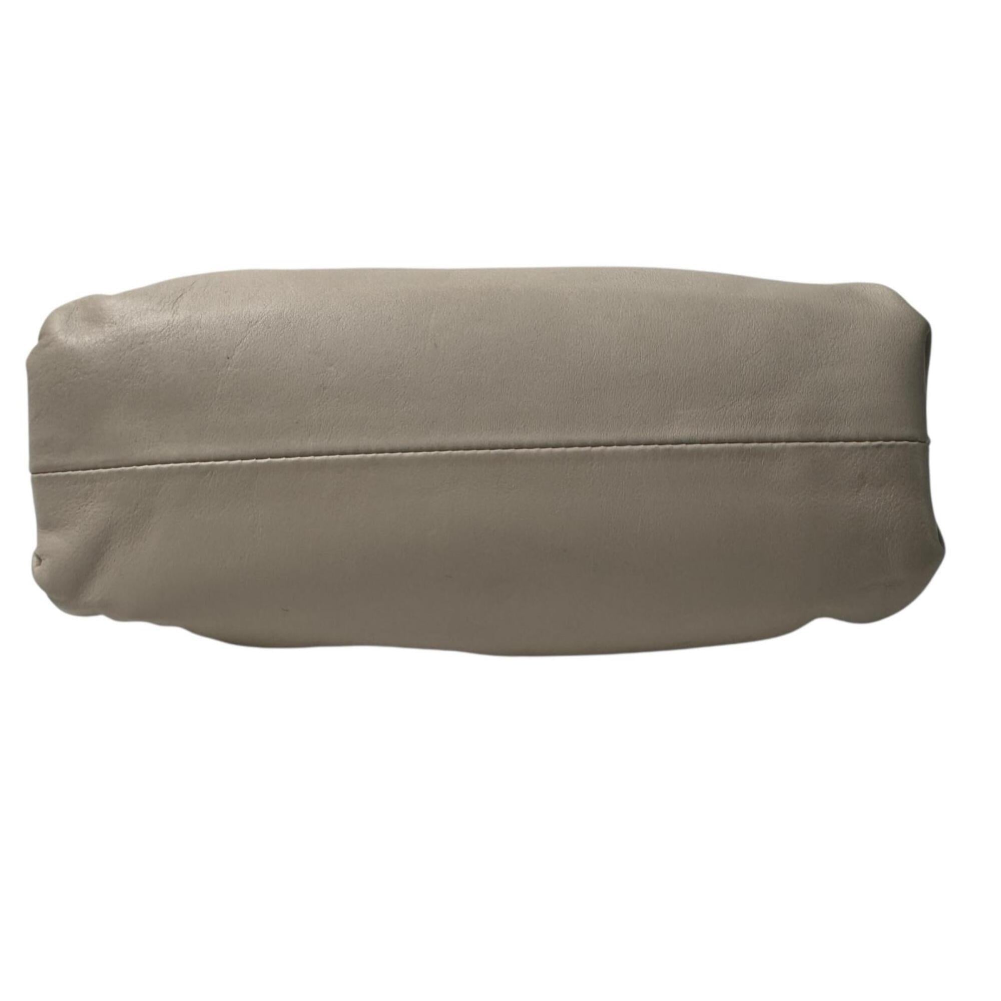 Bottega Veneta Ivory Leather Pouch Shoulder Bag (Pre-Owned)