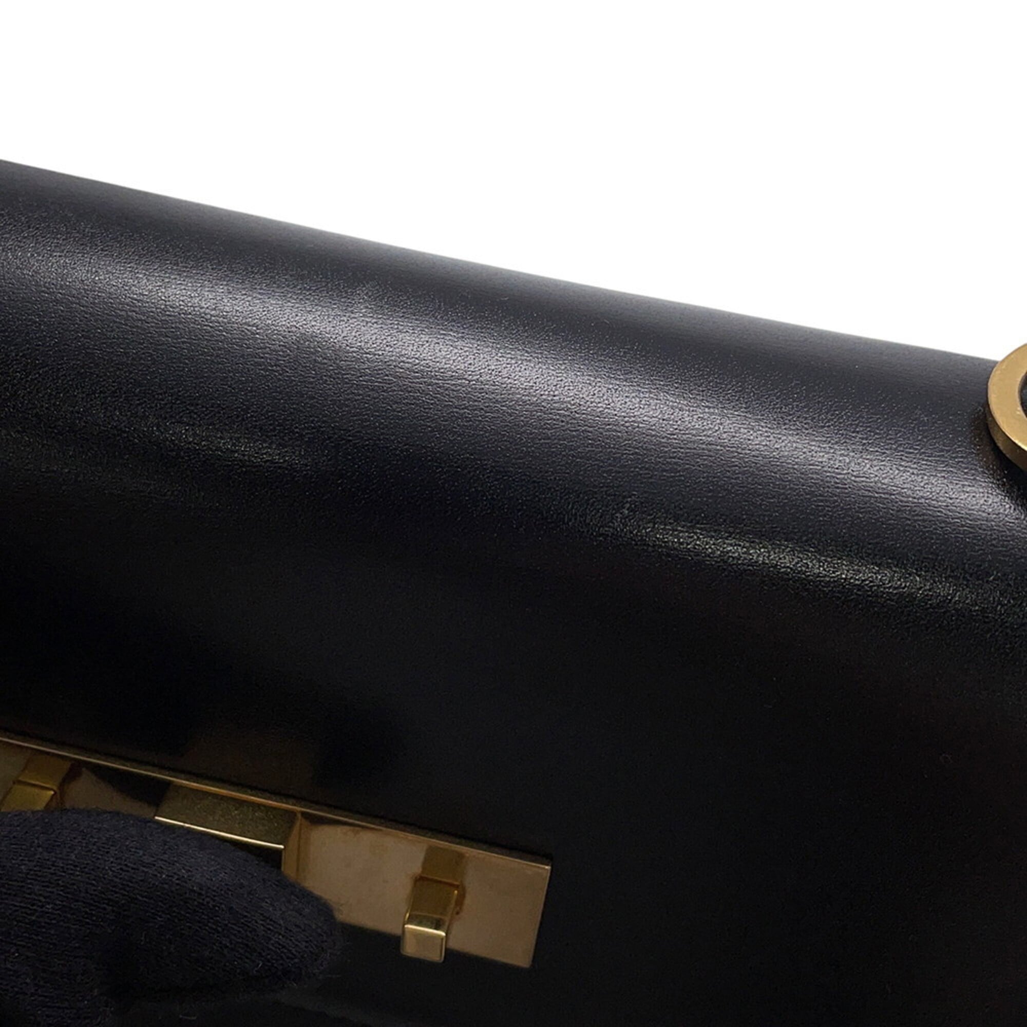 Saint Laurent Black Handbag (Pre-Owned)