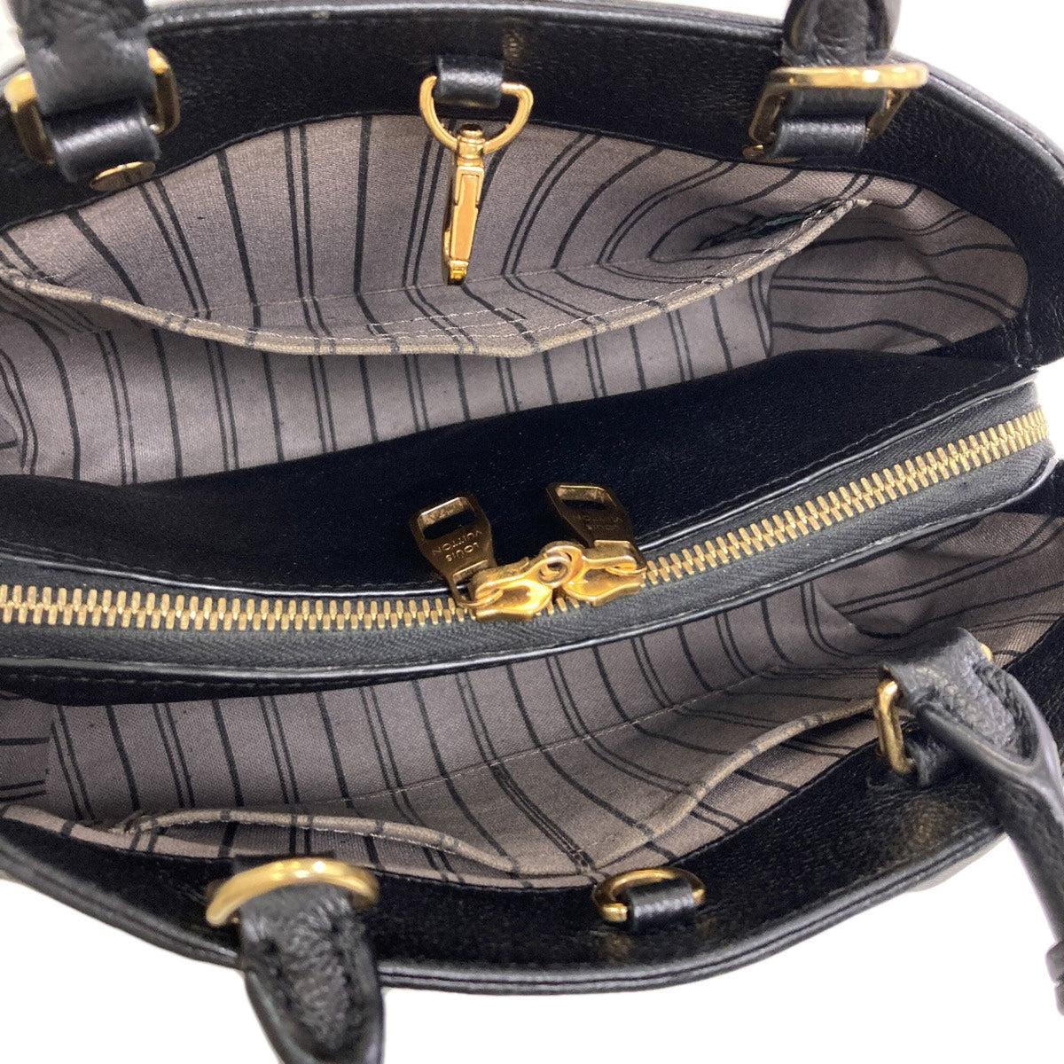 Louis Vuitton Empreinte Black Monogram Empreinte Handbag (Pre-Owned)