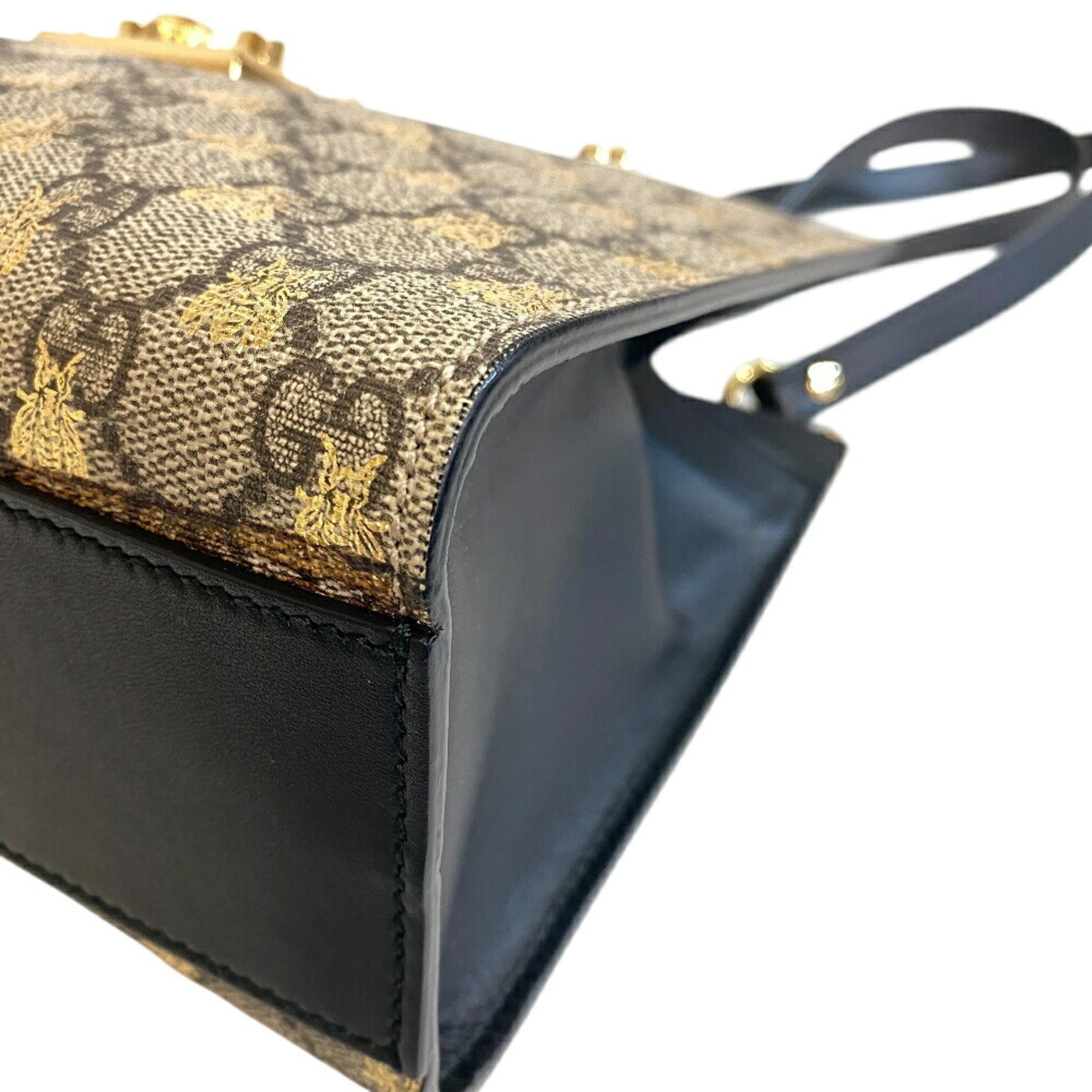 Gucci Beige Leather Shoulder Bag (Pre-Owned)