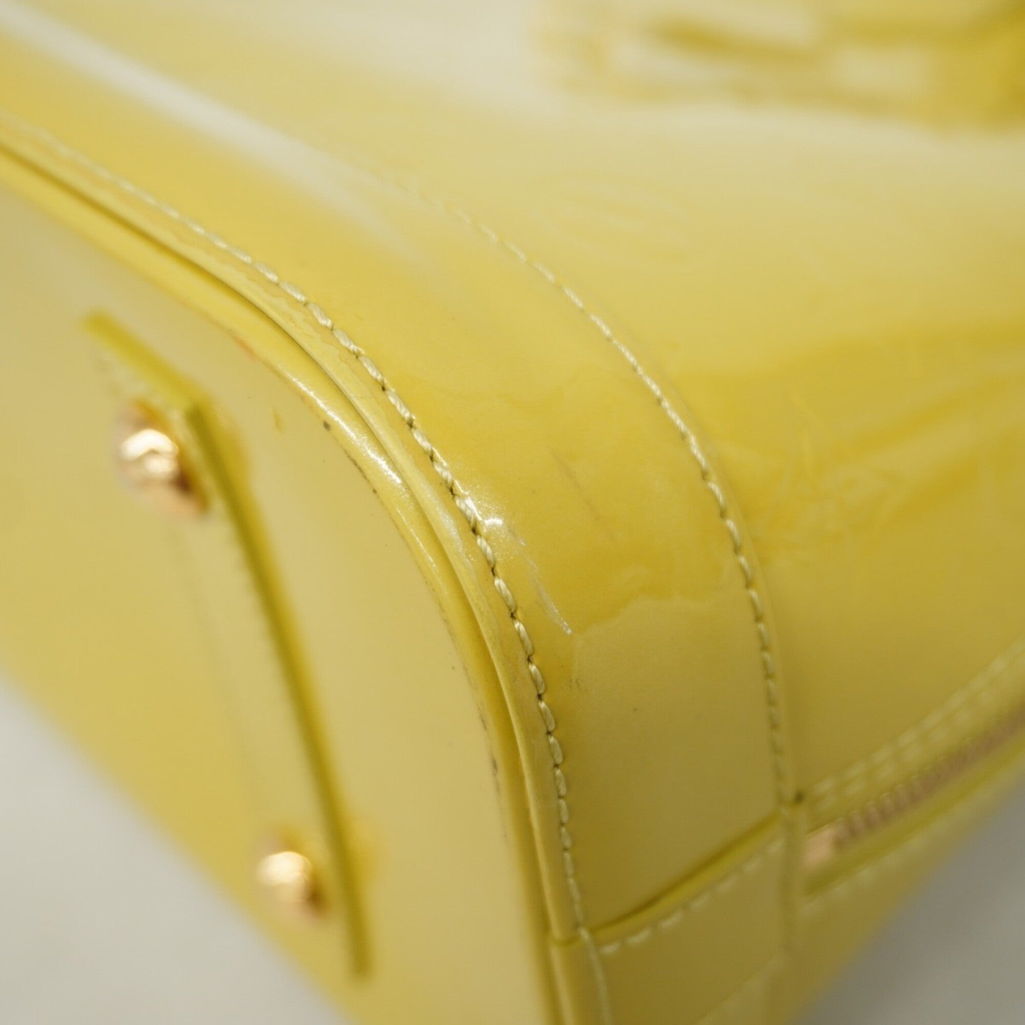 Louis Vuitton Yellow Handbag (Pre-Owned)