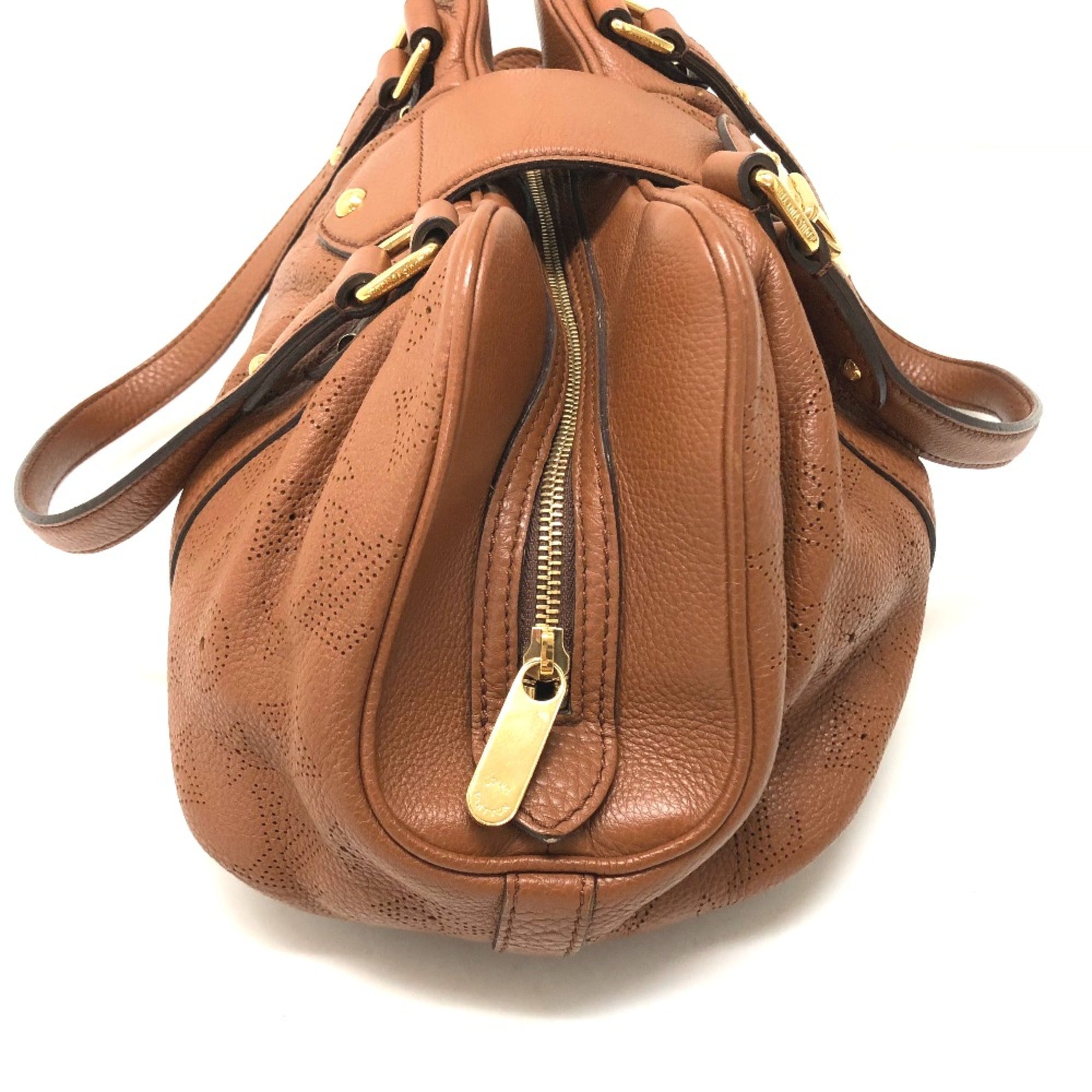 Louis Vuitton Brown Other Shoulder Bag (Pre-Owned)