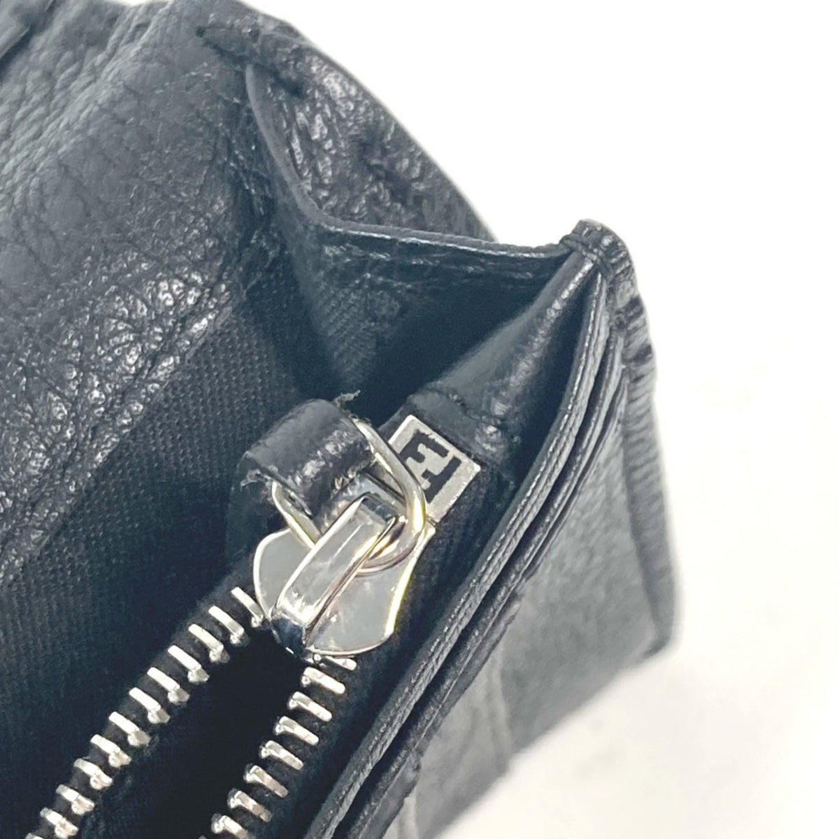 Fendi Black Leather Long Wallet (Bi-Fold) (Pre-Owned)