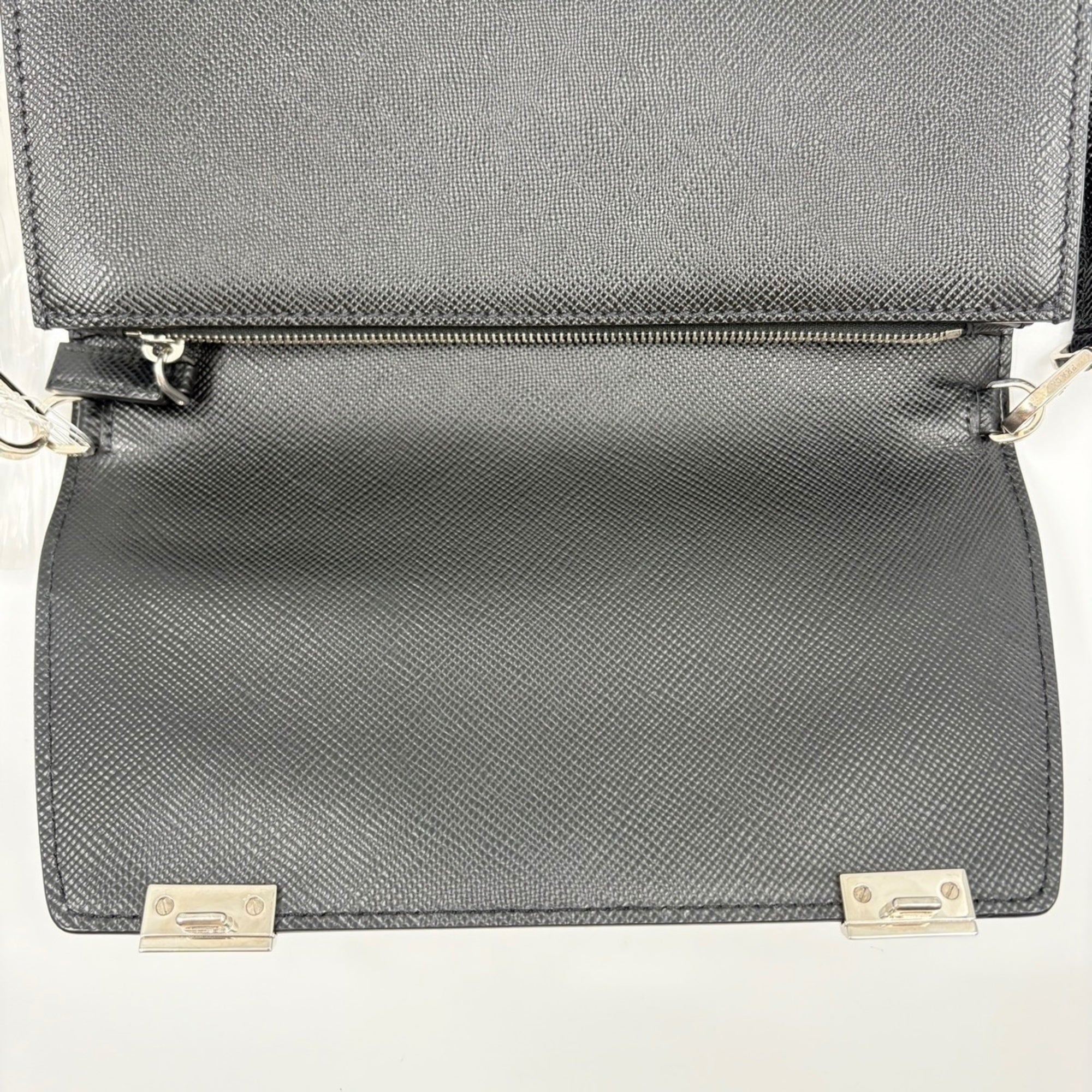 Prada Black Shoulder Bag (Pre-Owned)