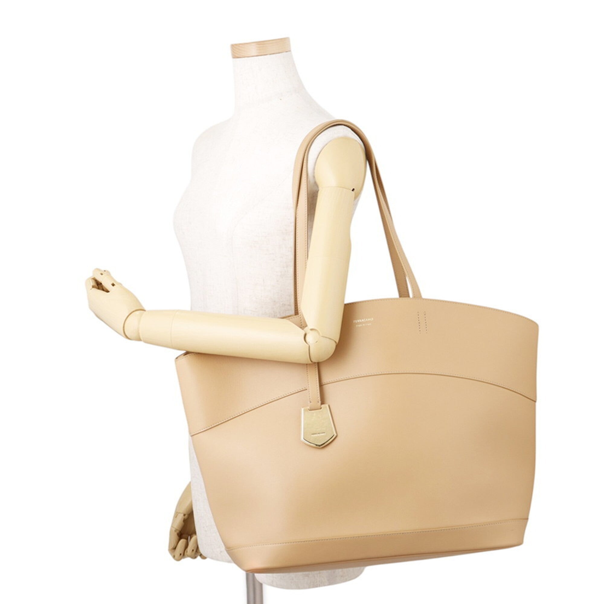 Salvatore Ferragamo Light Camel Leather Tote Bag (Pre-Owned)