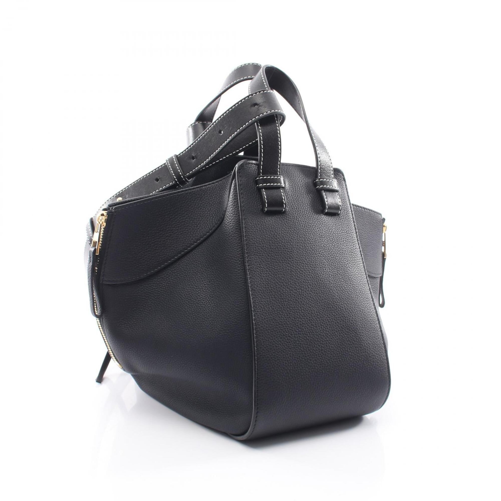 Loewe Black Navy Leather Handbag (Pre-Owned)