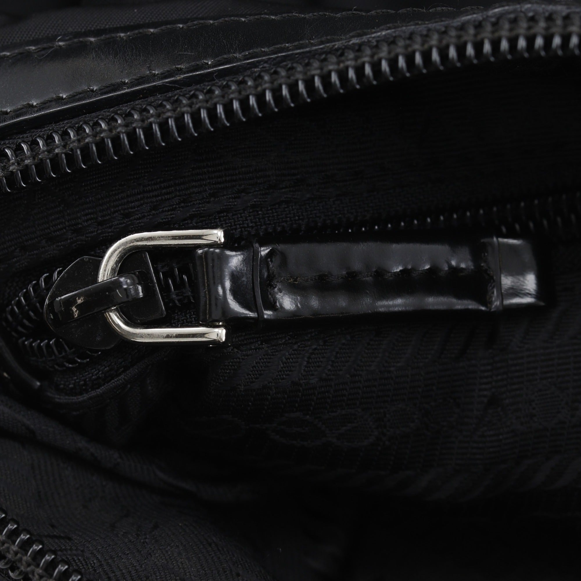Prada Black Nero Nylon Shoulder Bag (Pre-Owned)