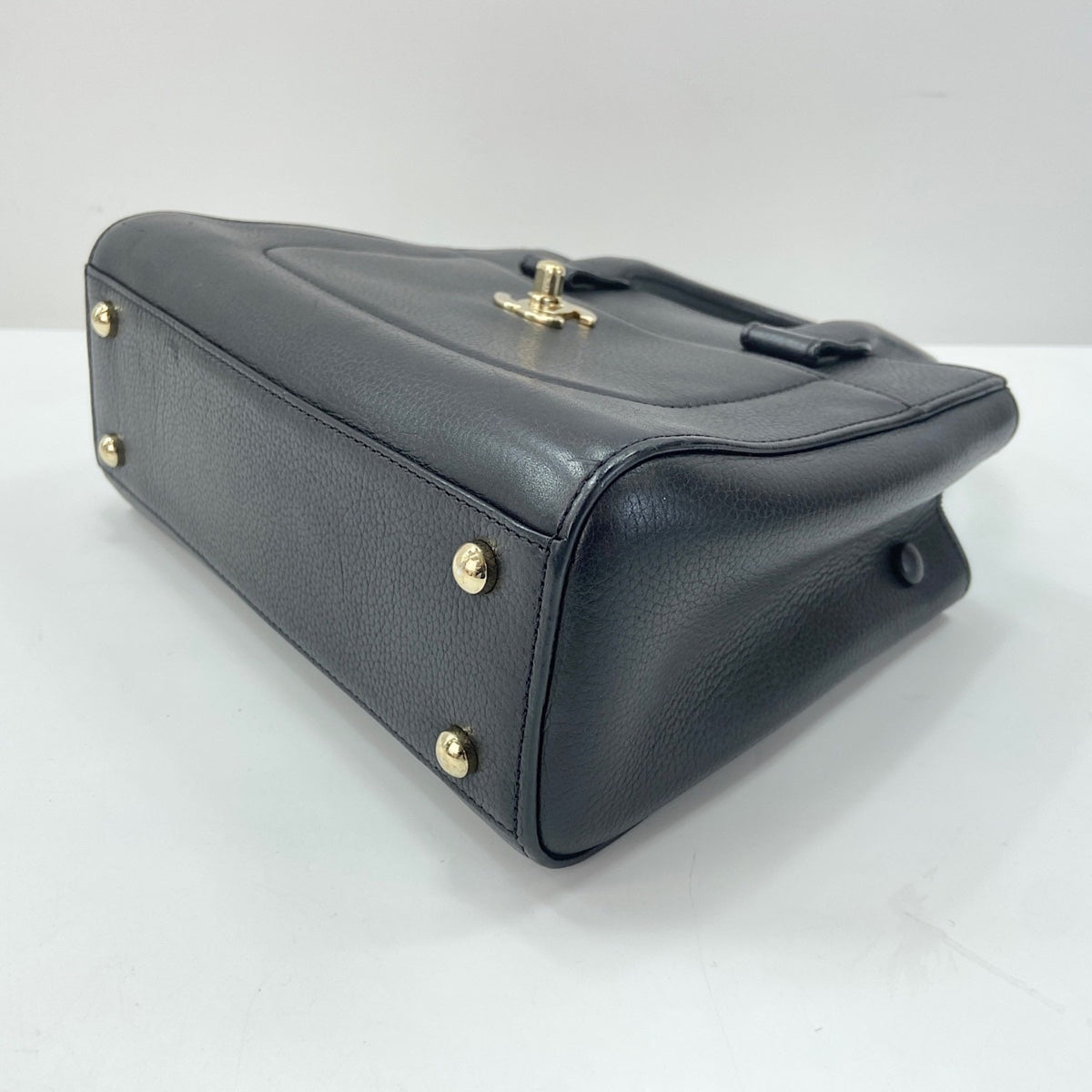Chanel Black Handbag (Pre-Owned)