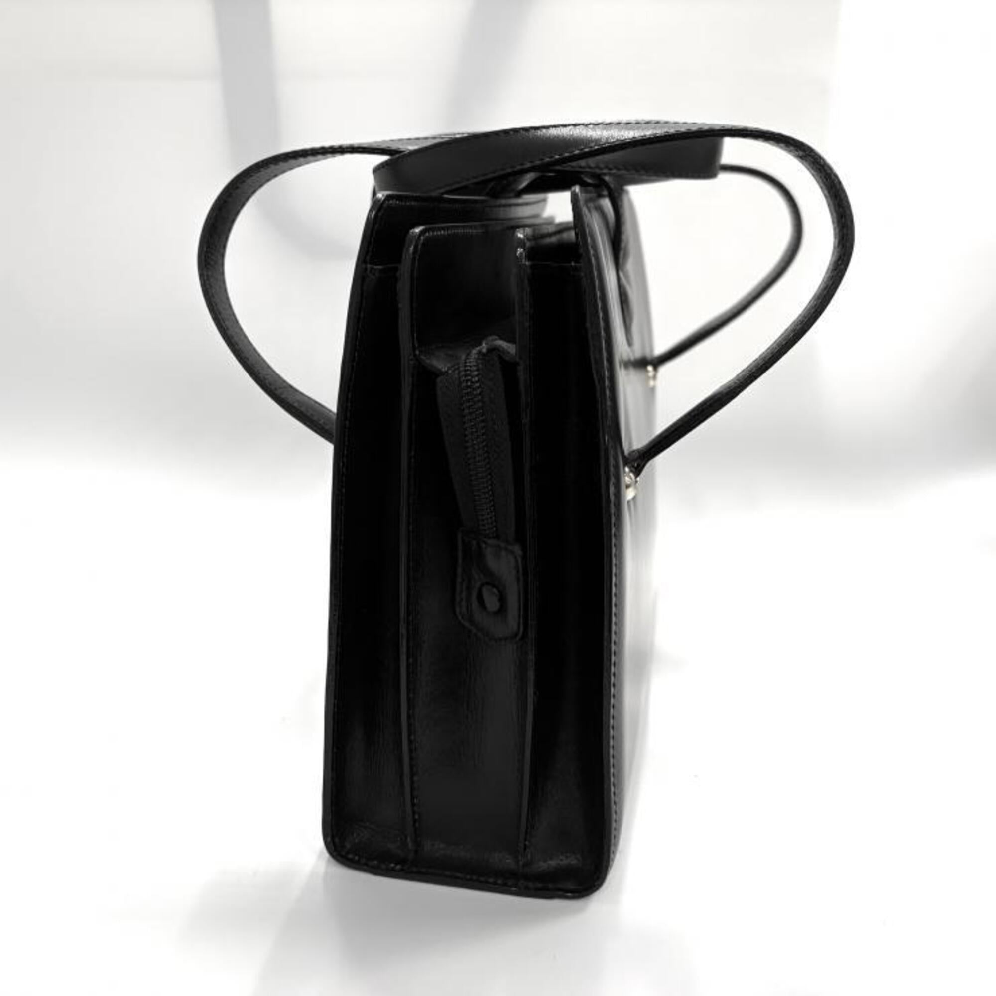 Celine Black Leather Handbag (Pre-Owned)