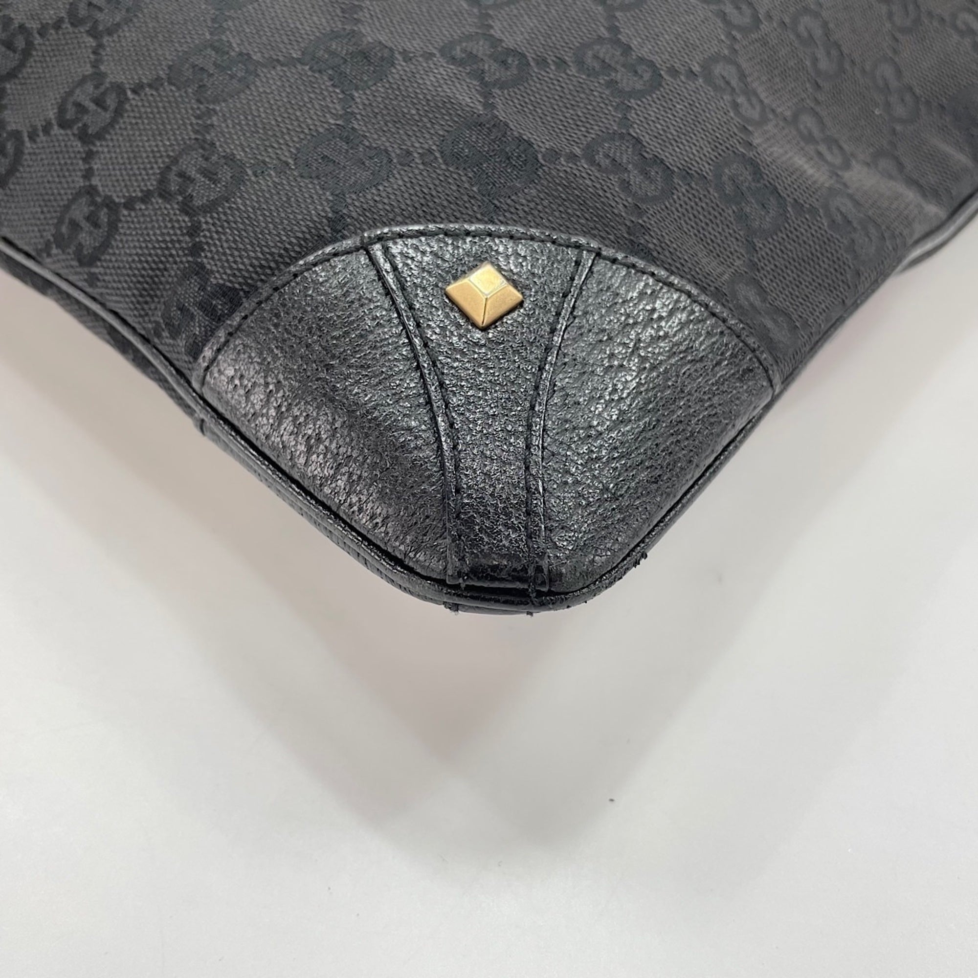 Gucci Black Shoulder Bag (Pre-Owned)