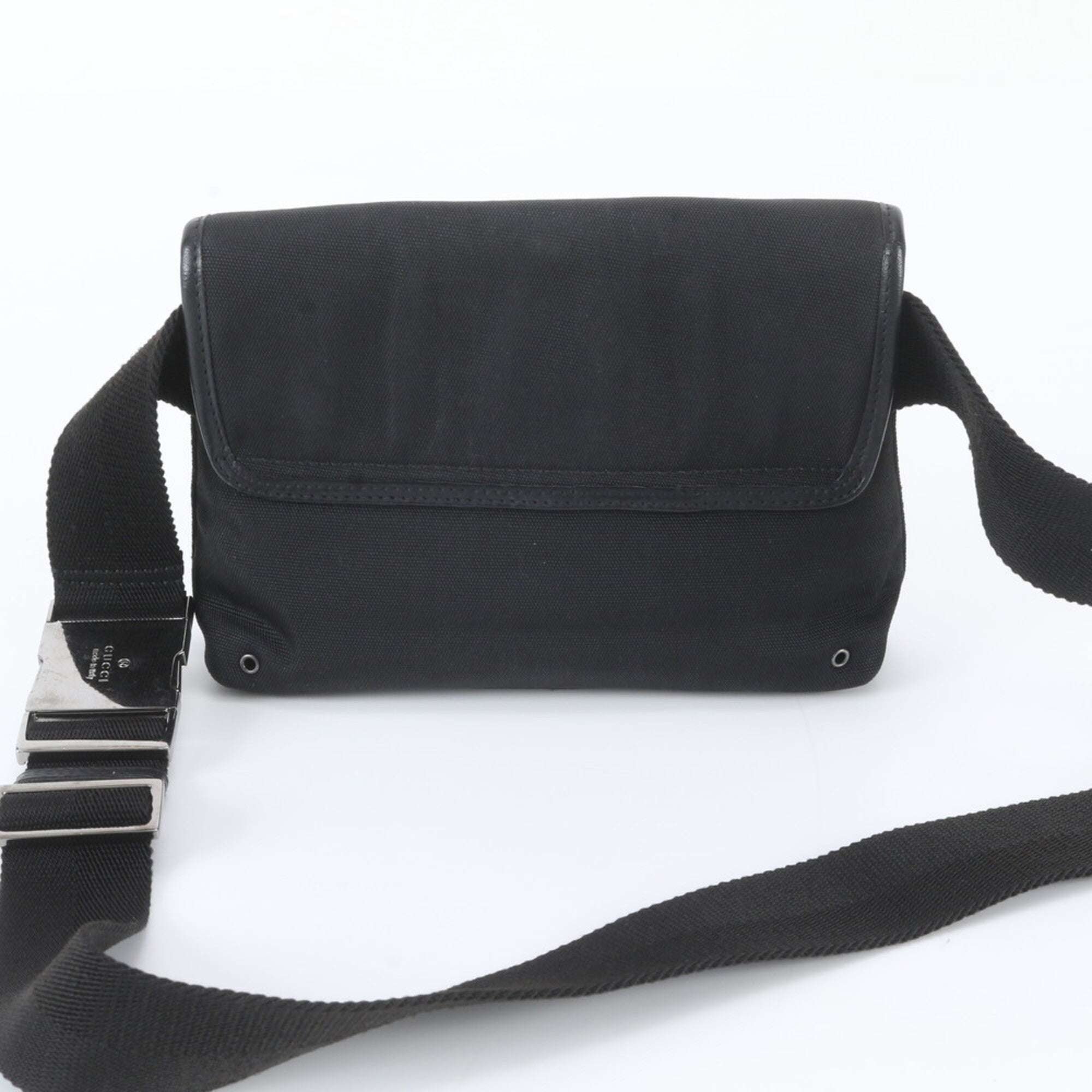 Gucci Black Leather Nylon Pouch Sling Bag (Pre-Owned)