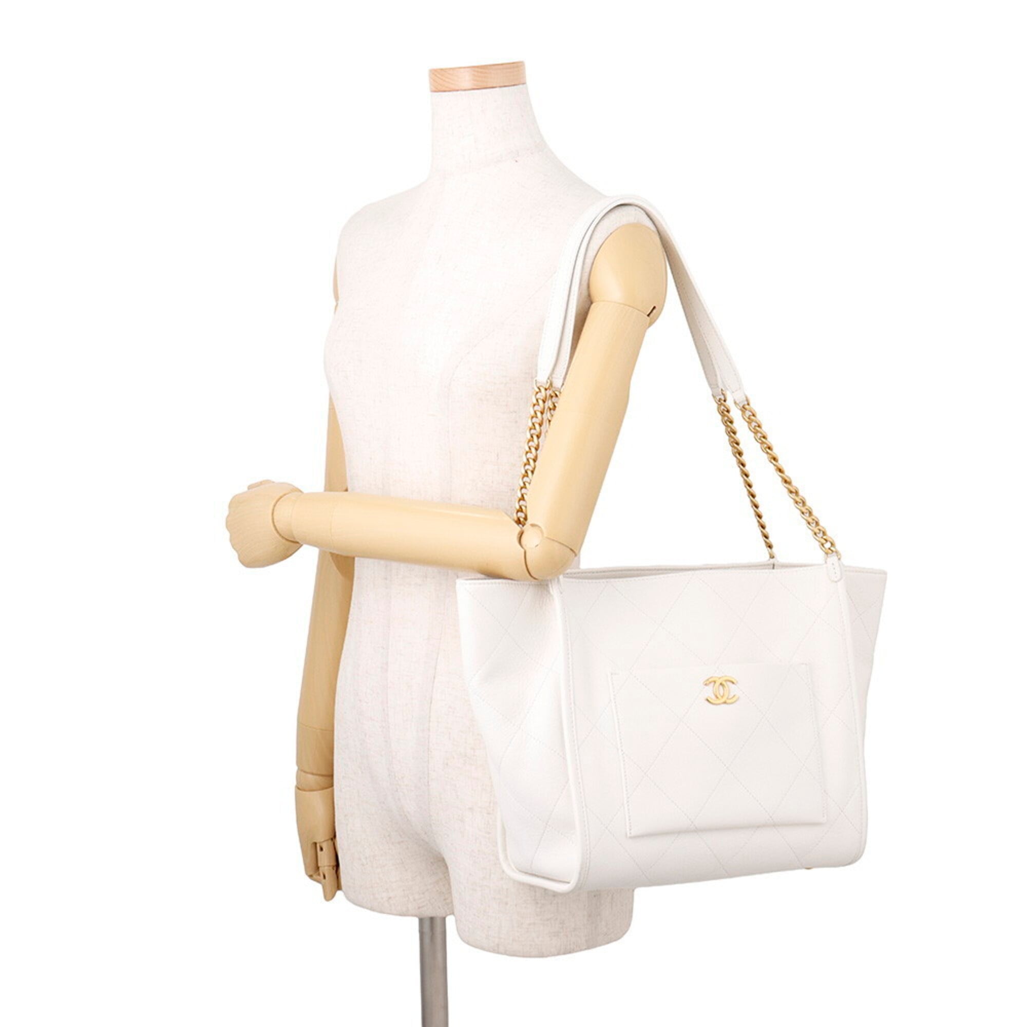 Chanel White Grained Calfskin Shoulder Bag Tote Bag (Pre-Owned)