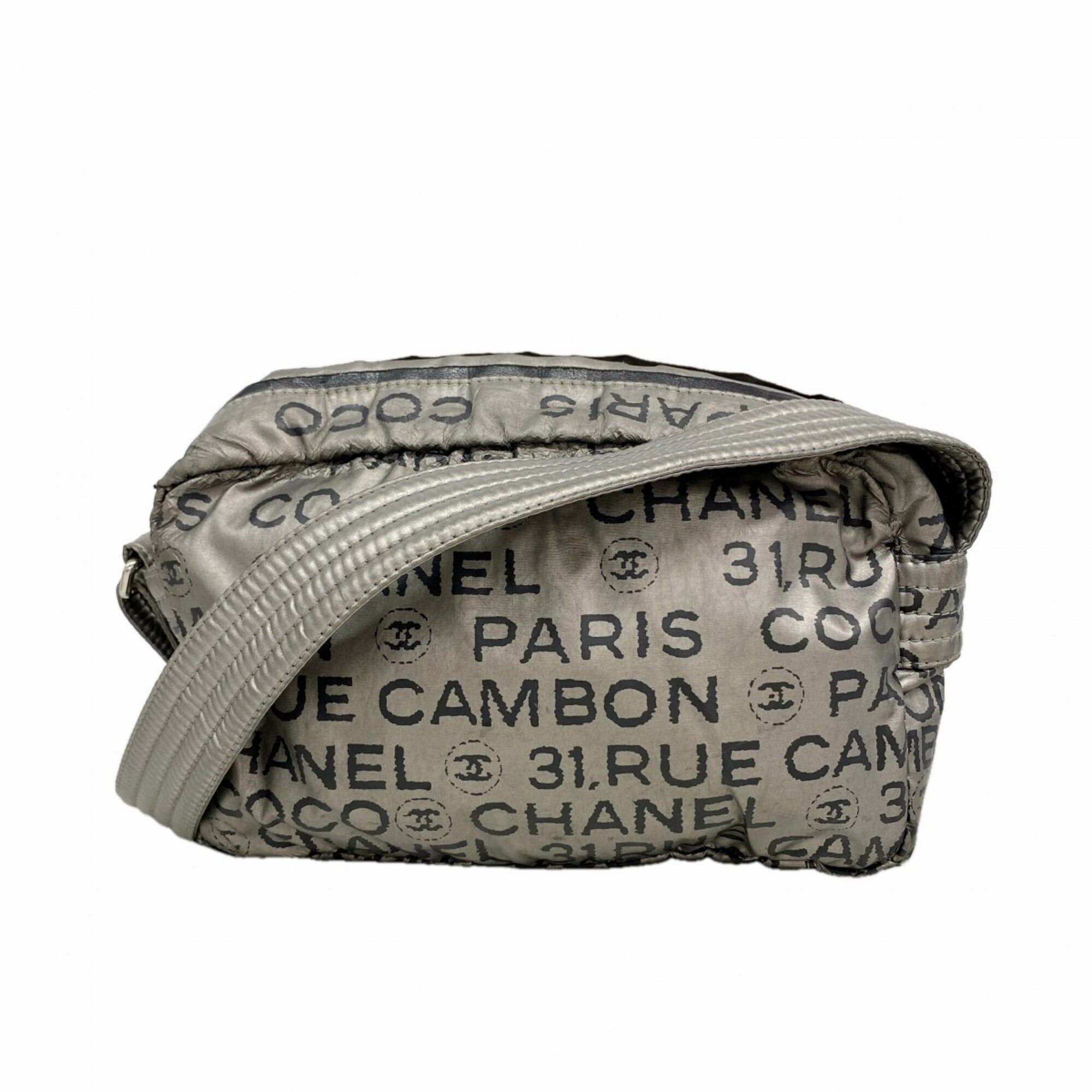 Chanel Gray Nylon Shoulder Bag (Pre-Owned)