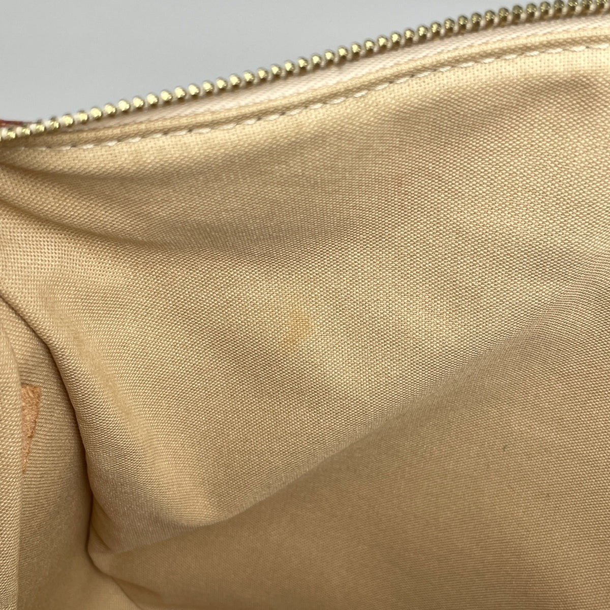 Louis Vuitton White Damier Azur Shoulder Bag (Pre-Owned)