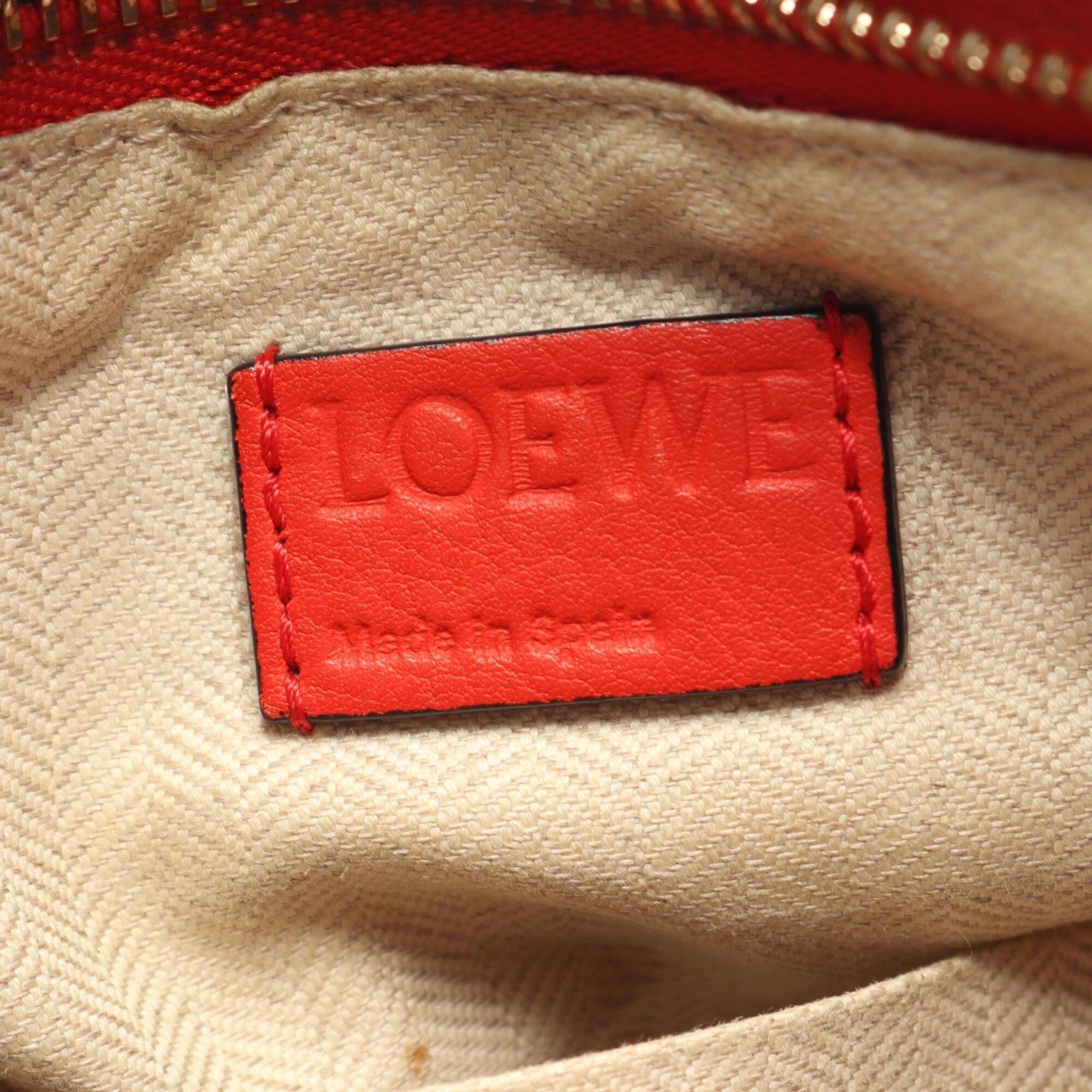 Loewe Red Color Leather Handbag (Pre-Owned)