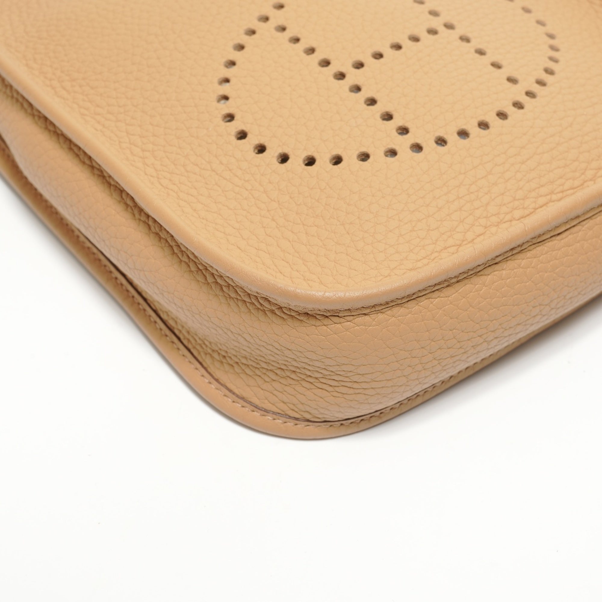 Hermes Evelyne Beige Shoulder Bag (Pre-Owned)