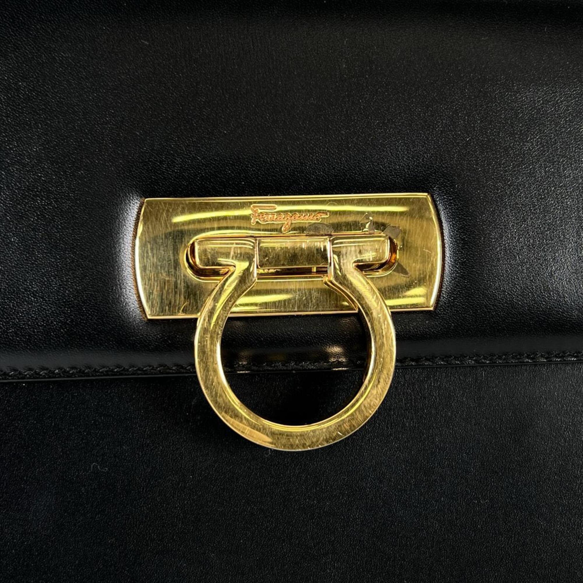 Salvatore Ferragamo Black Leather Handbag (Pre-Owned)