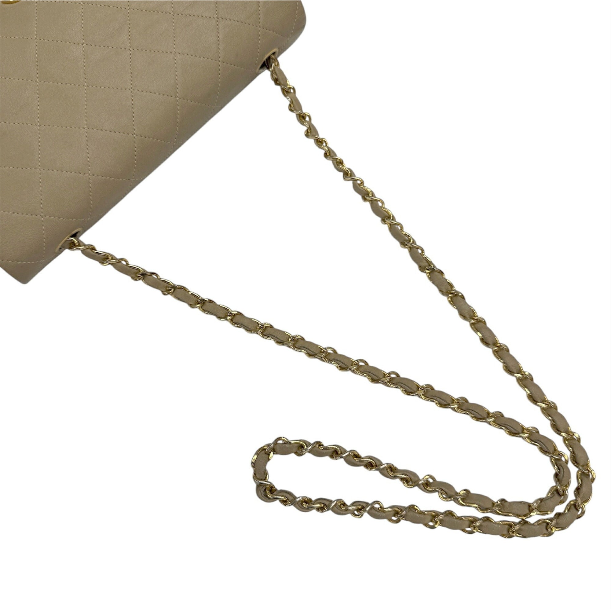Chanel Matelasse Beige Leather Shoulder Bag (Pre-Owned)
