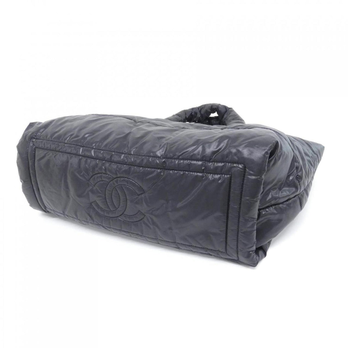 Chanel Black Nylon Handbag (Pre-Owned)