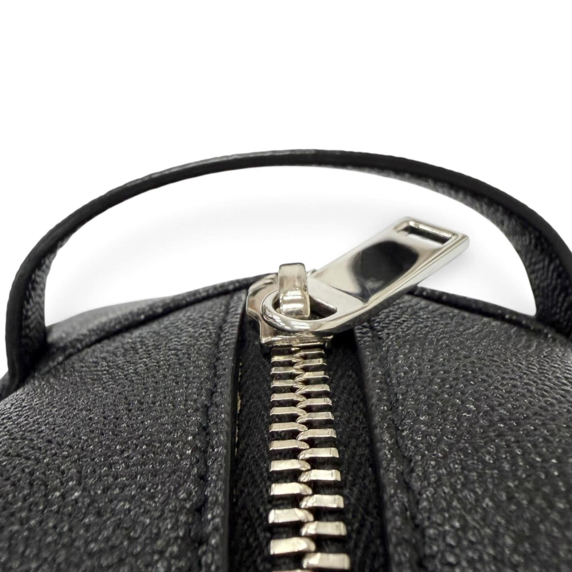 Saint Laurent Black Clutch Bag (Pre-Owned)