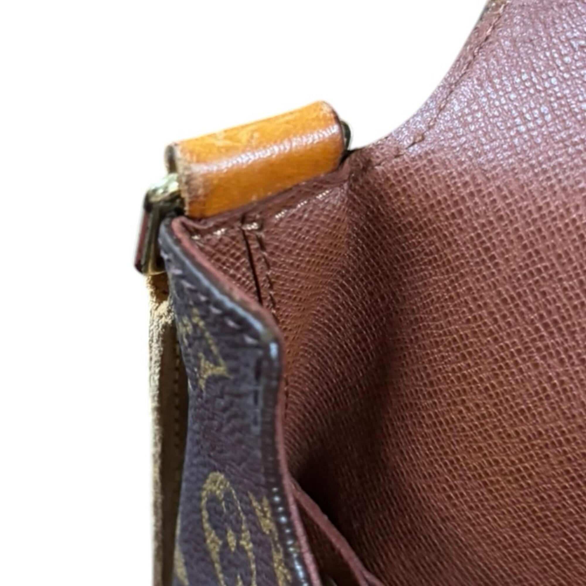 Louis Vuitton Brown Monogram Canvas Shoulder Bag (Pre-Owned)