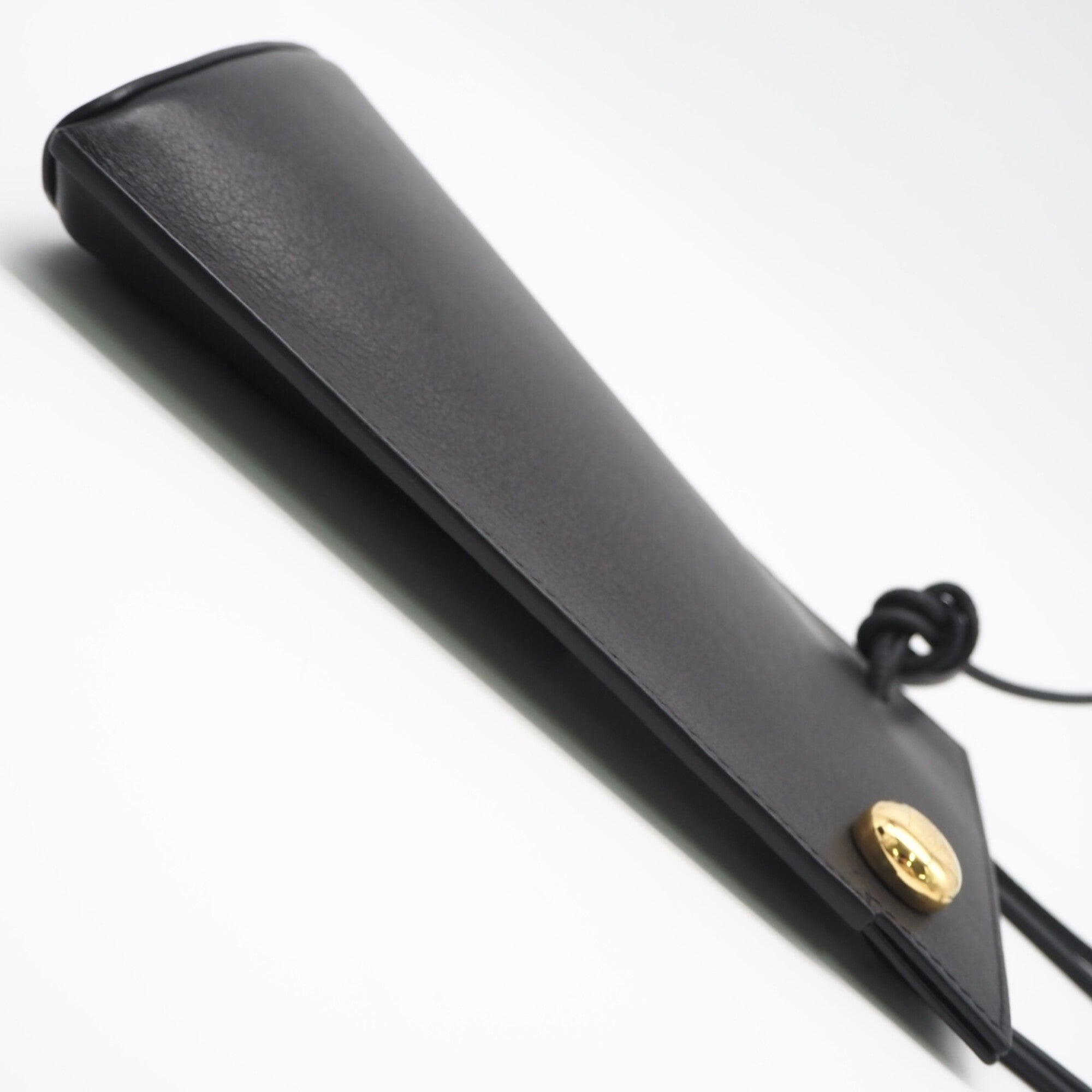 Loewe Black Leather Shoulder Bag (Pre-Owned)