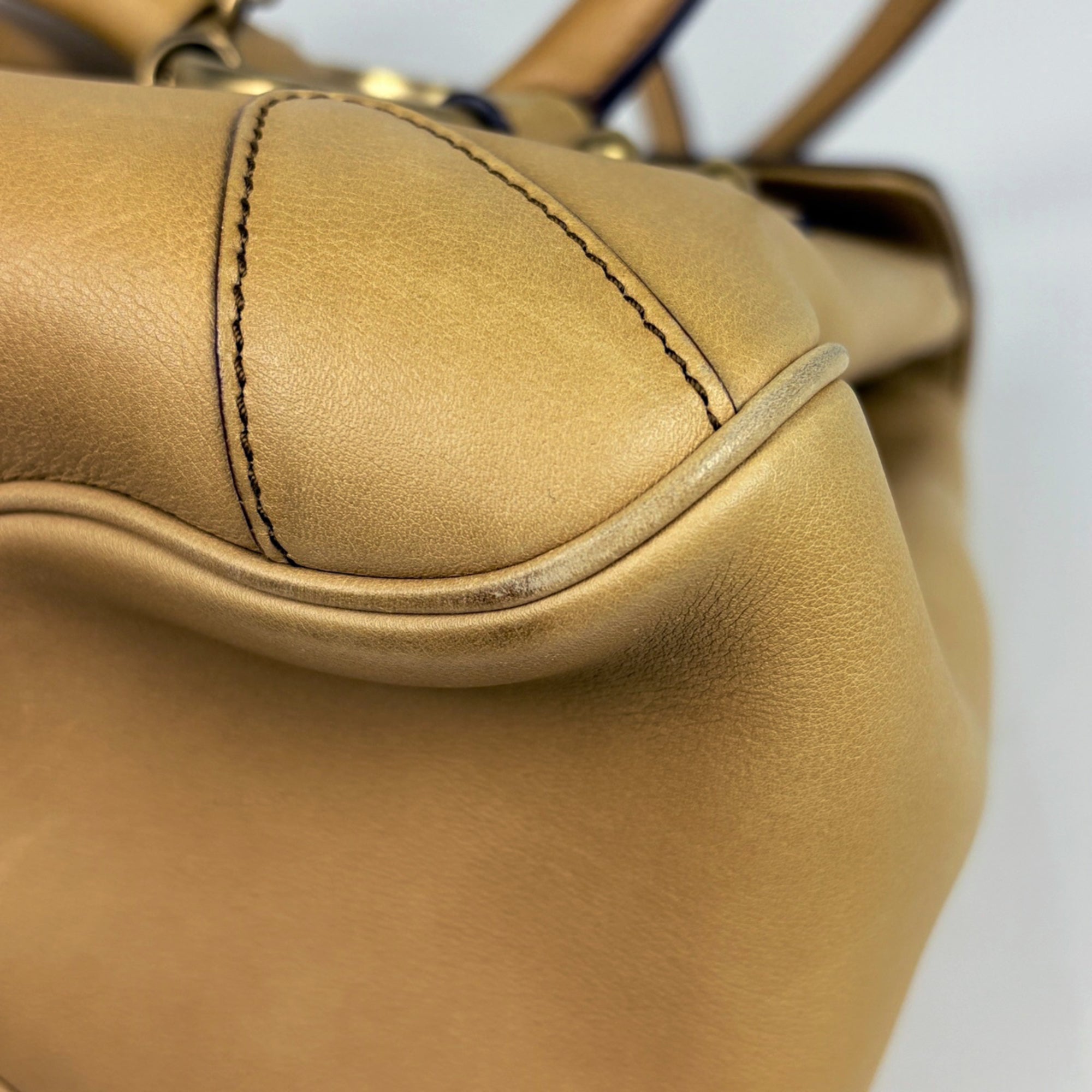 Gucci Beige Brown Leather Handbag (Pre-Owned)
