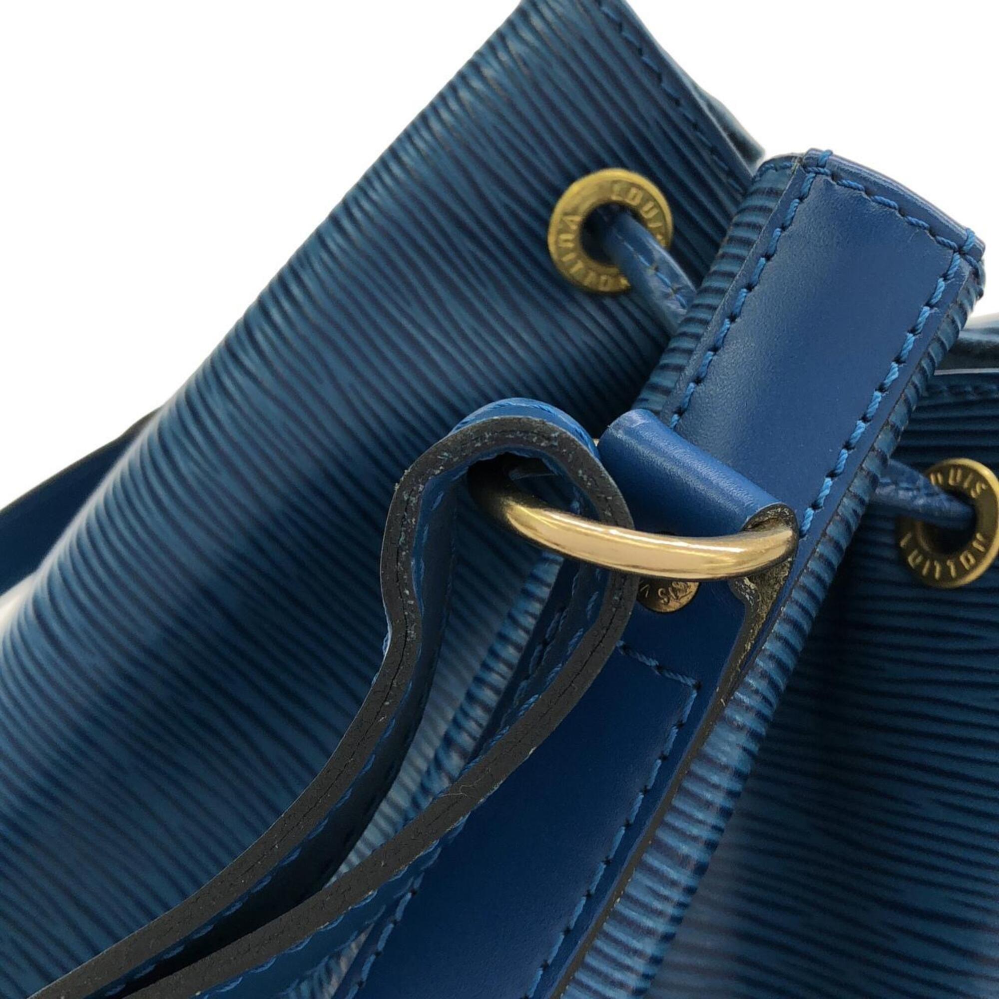 Louis Vuitton Blue Leather Shoulder Bag (Pre-Owned)