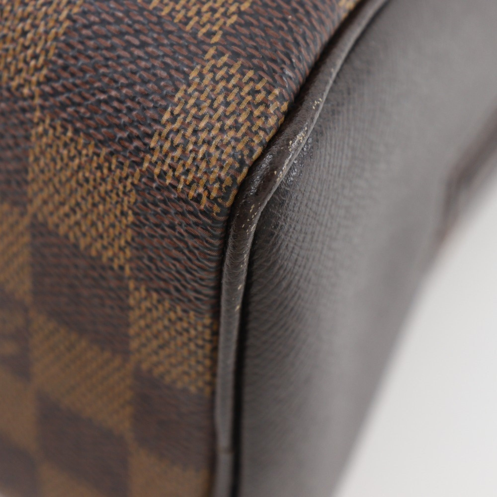 Louis Vuitton Brown Damier Canvas Handbag (Pre-Owned)