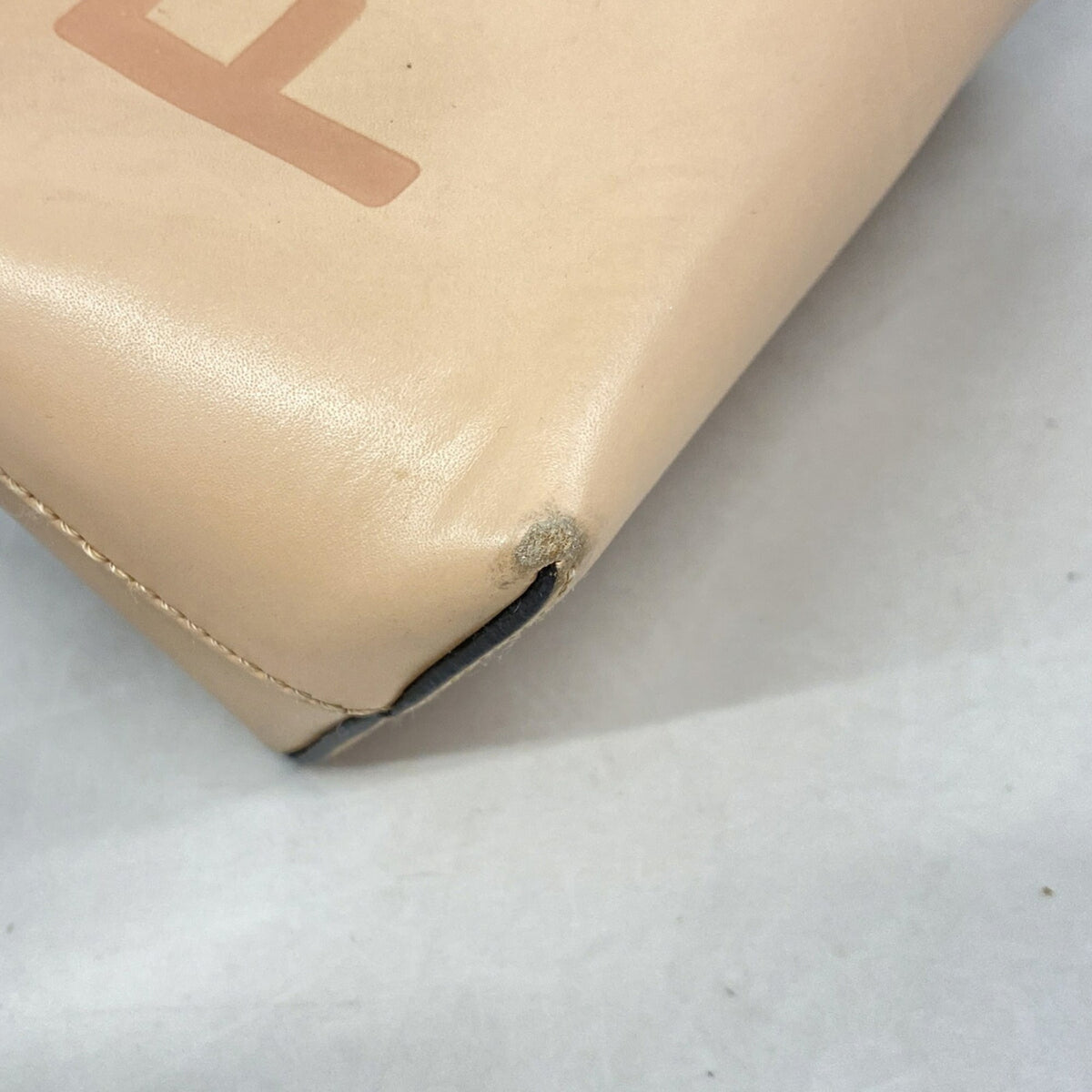 Fendi Pink Beige Leather Handbag (Pre-Owned)