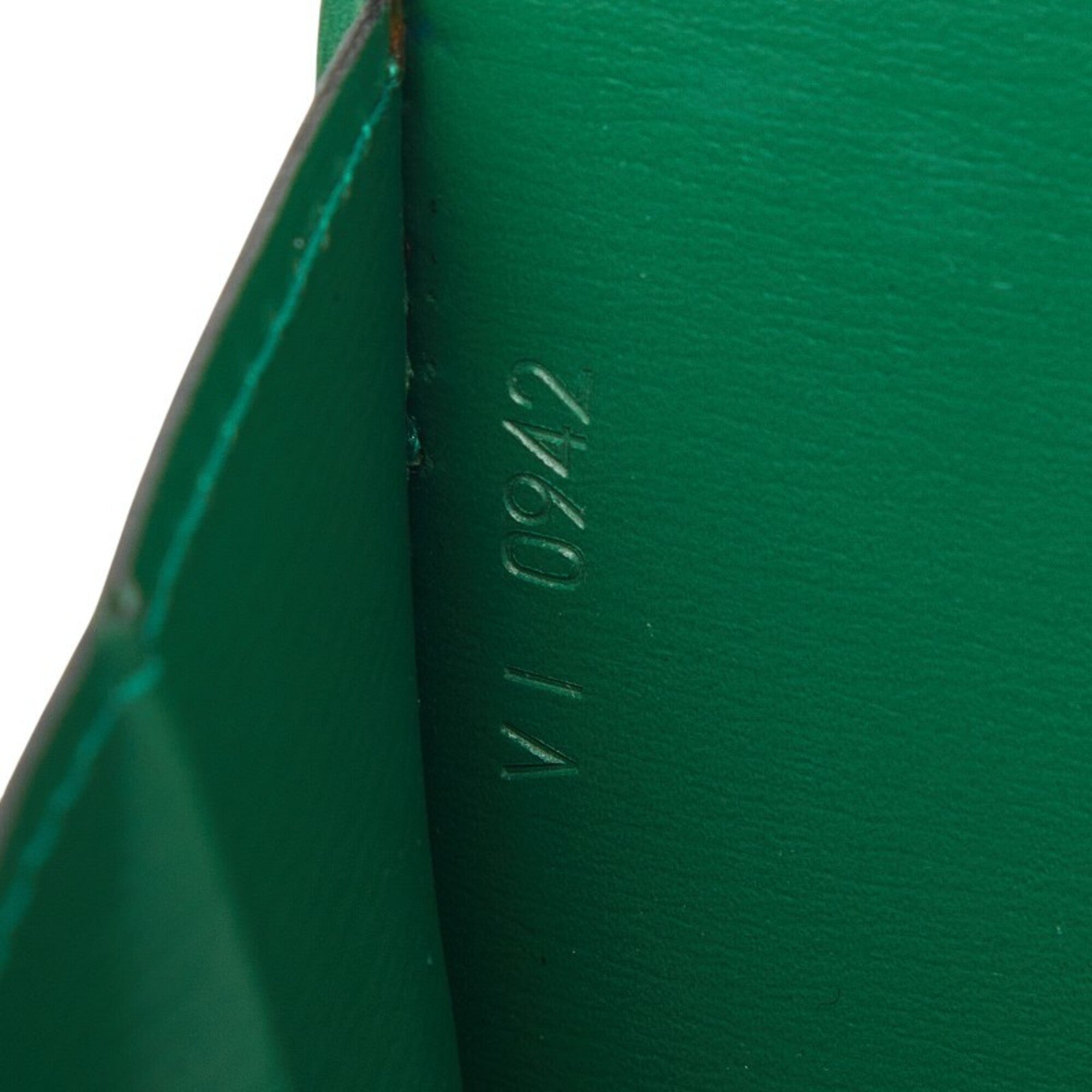 Louis Vuitton Borneo Green Leather Shoulder Bag (Pre-Owned)