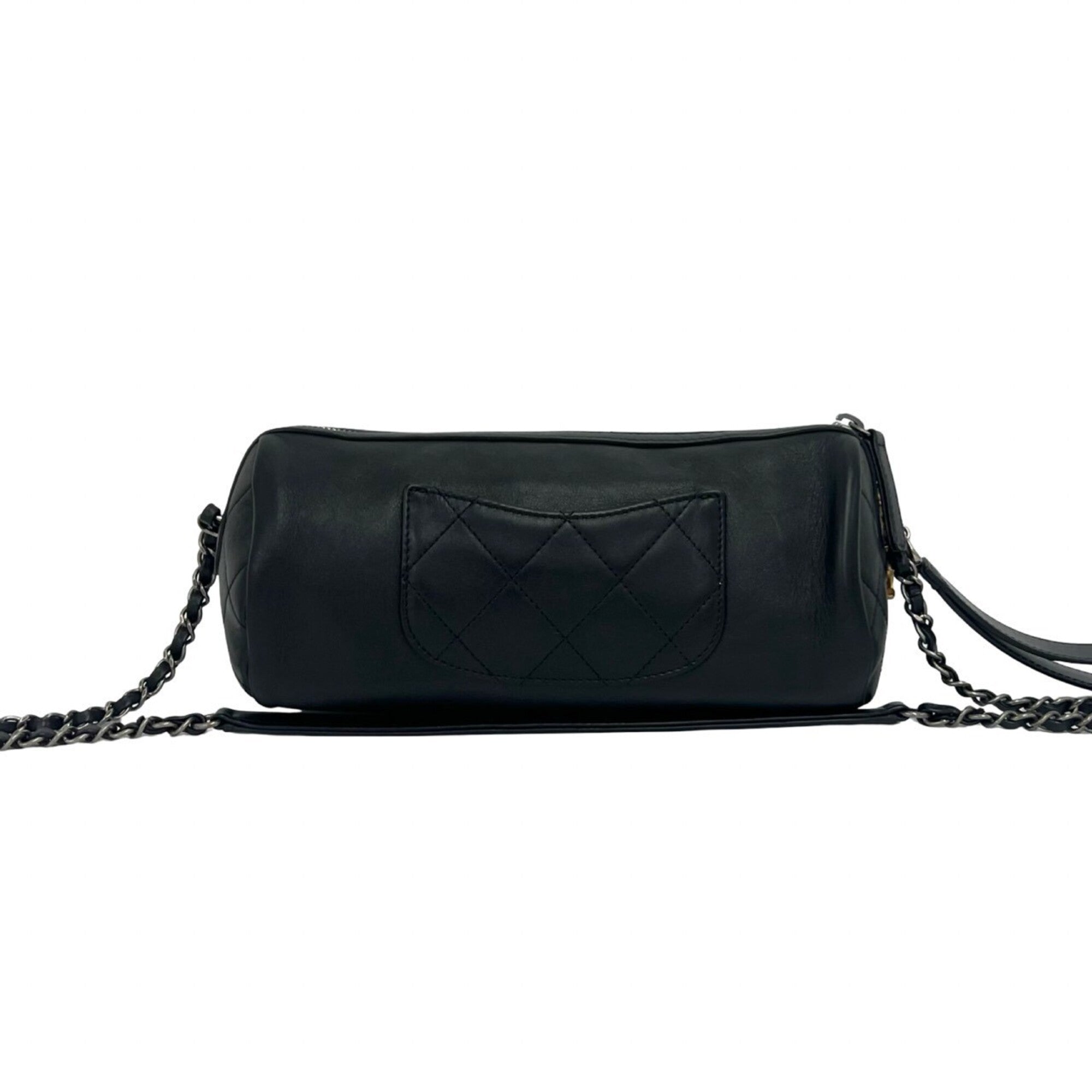 Chanel Black Leather Shoulder Bag (Pre-Owned)
