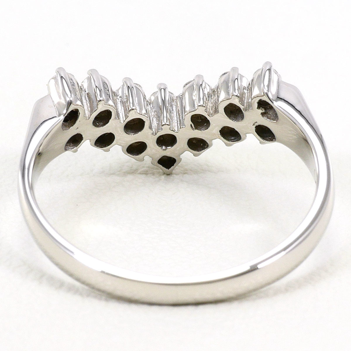 Unbranded Platinum Platinum 900 Band Ring (Pre-Owned)