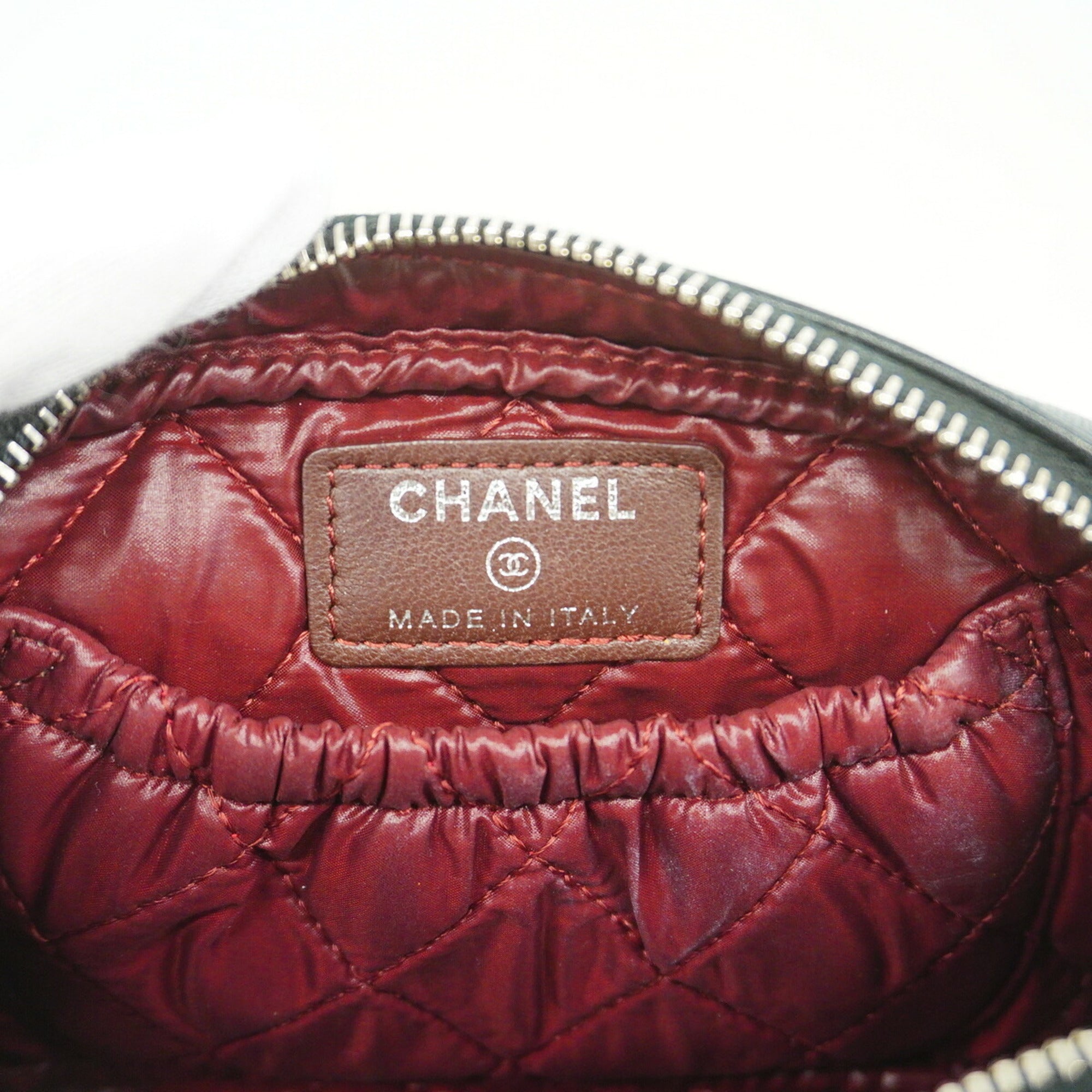 Chanel Black Leather Pouch (Pre-Owned)