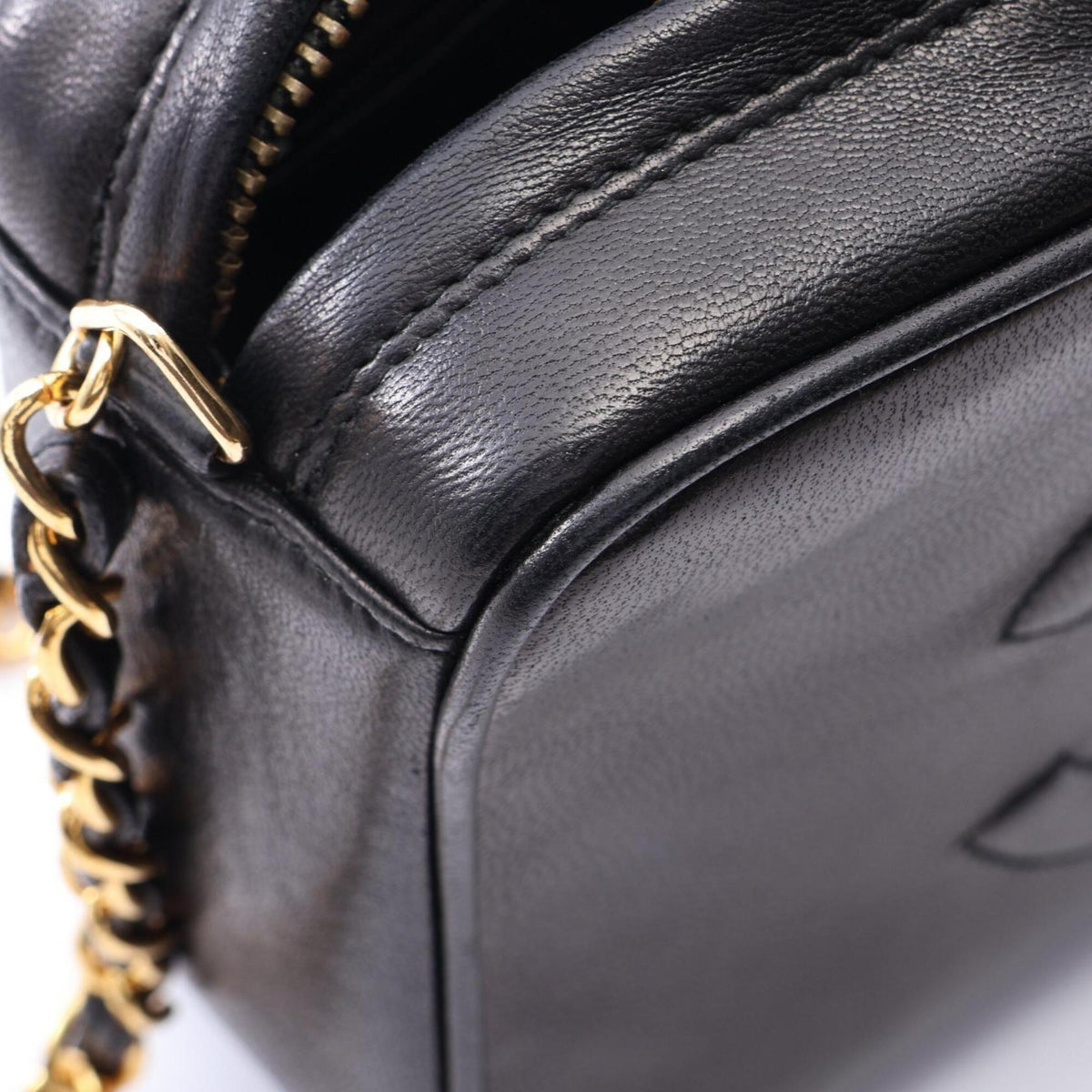 Chanel Black Leather Handbag Shoulder Bag (Pre-Owned)