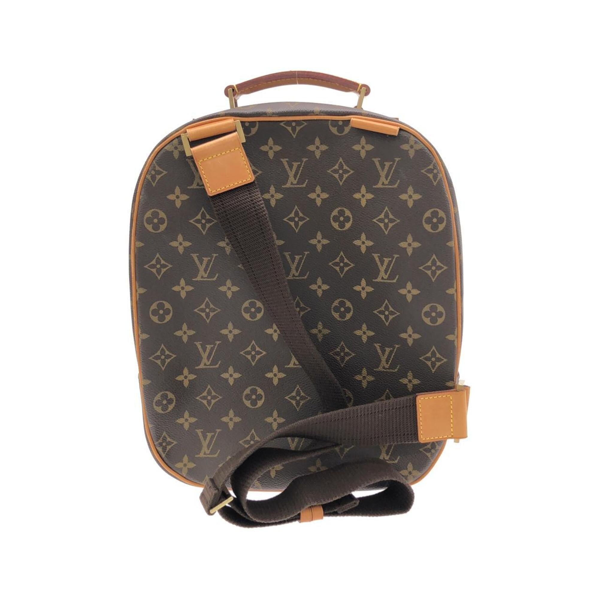 Louis Vuitton Brown Coated Canvas Shoulder Bag (Pre-Owned)