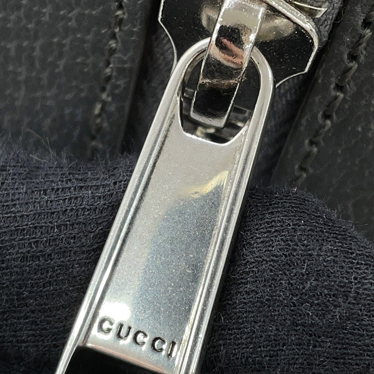 Gucci Gray Gg Supreme Leather Boston Bag Handbag (Pre-Owned)