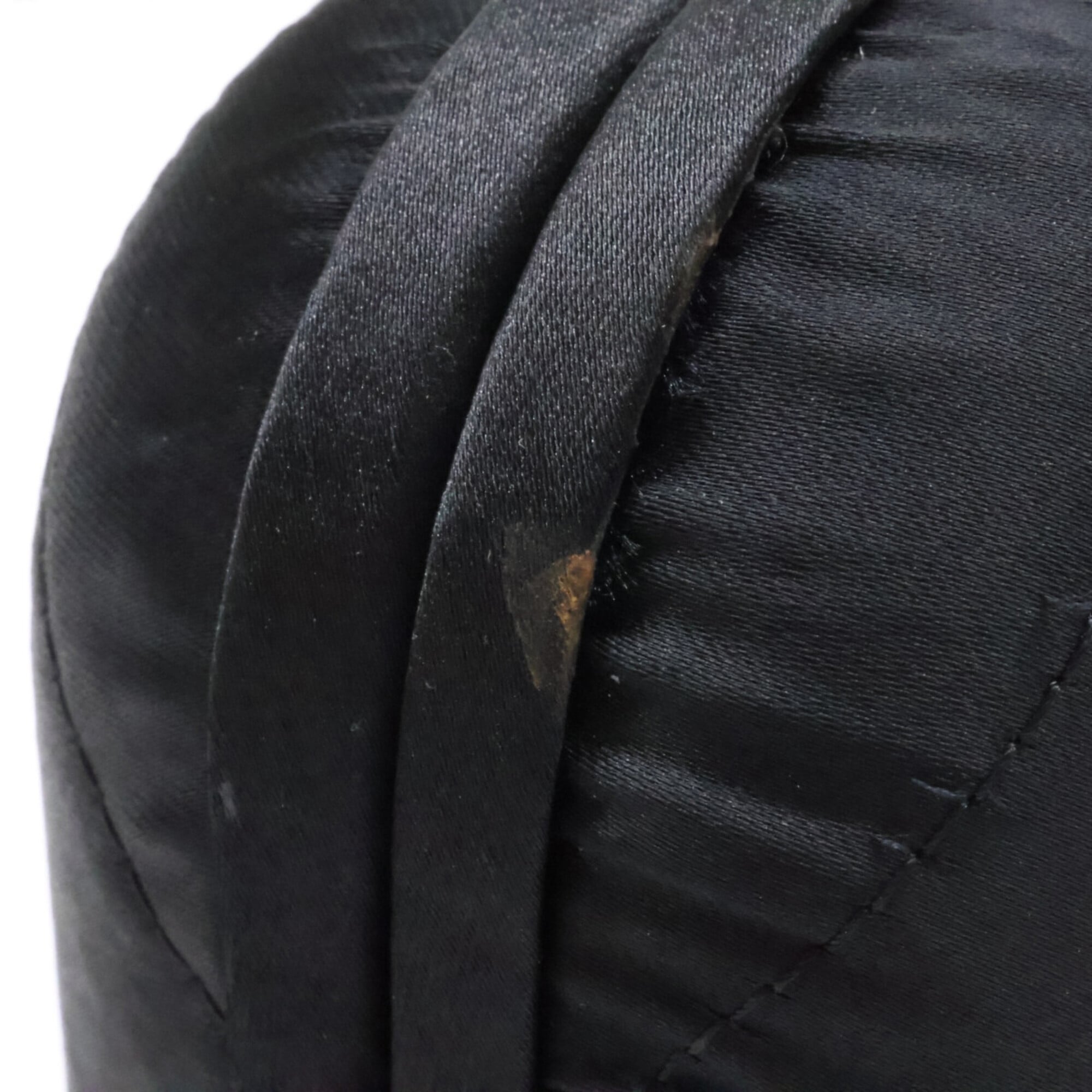 Chanel Black Satin Clutch Bag (Pre-Owned)