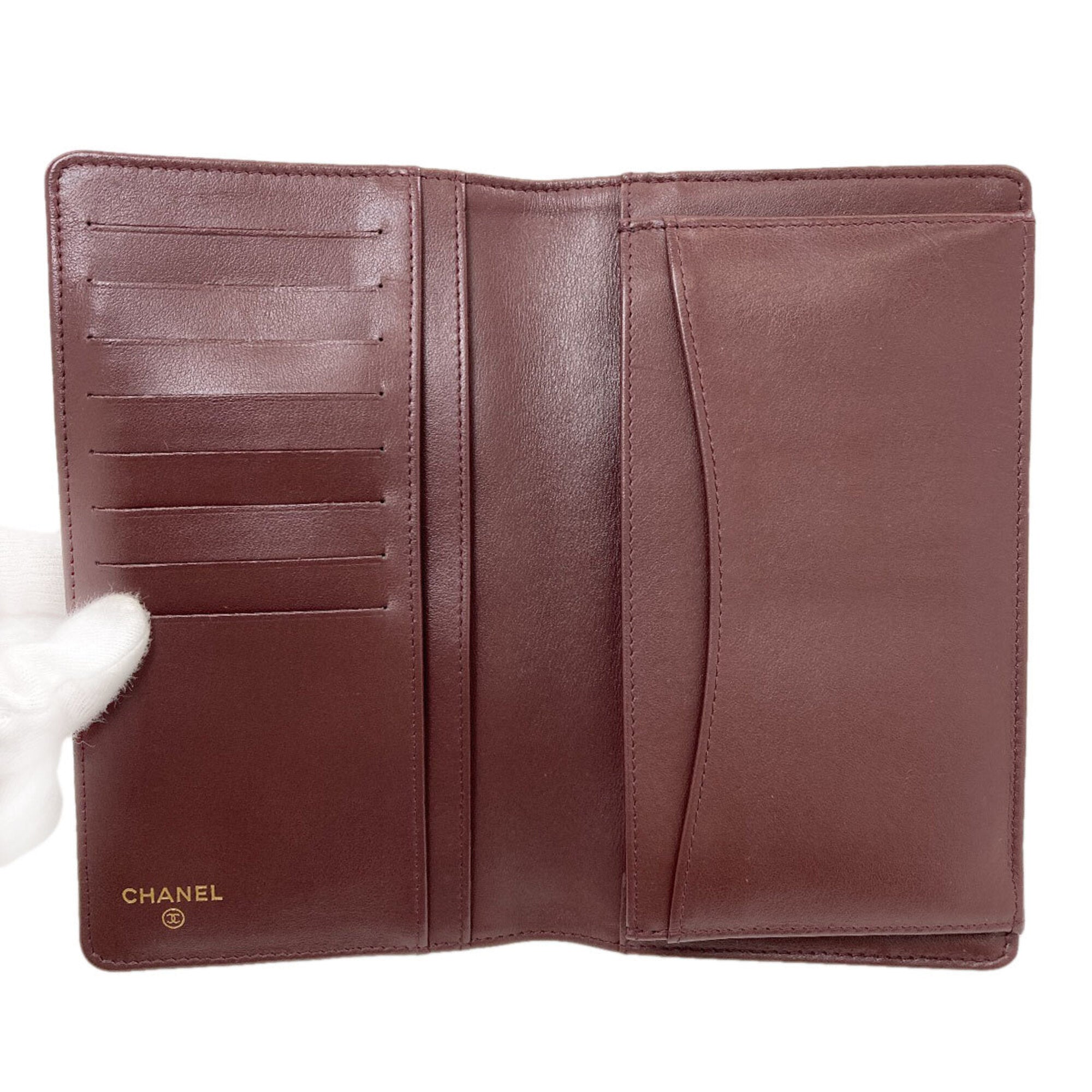 Chanel Matelasse Black Leather Long Wallet (Bi-Fold) (Pre-Owned)