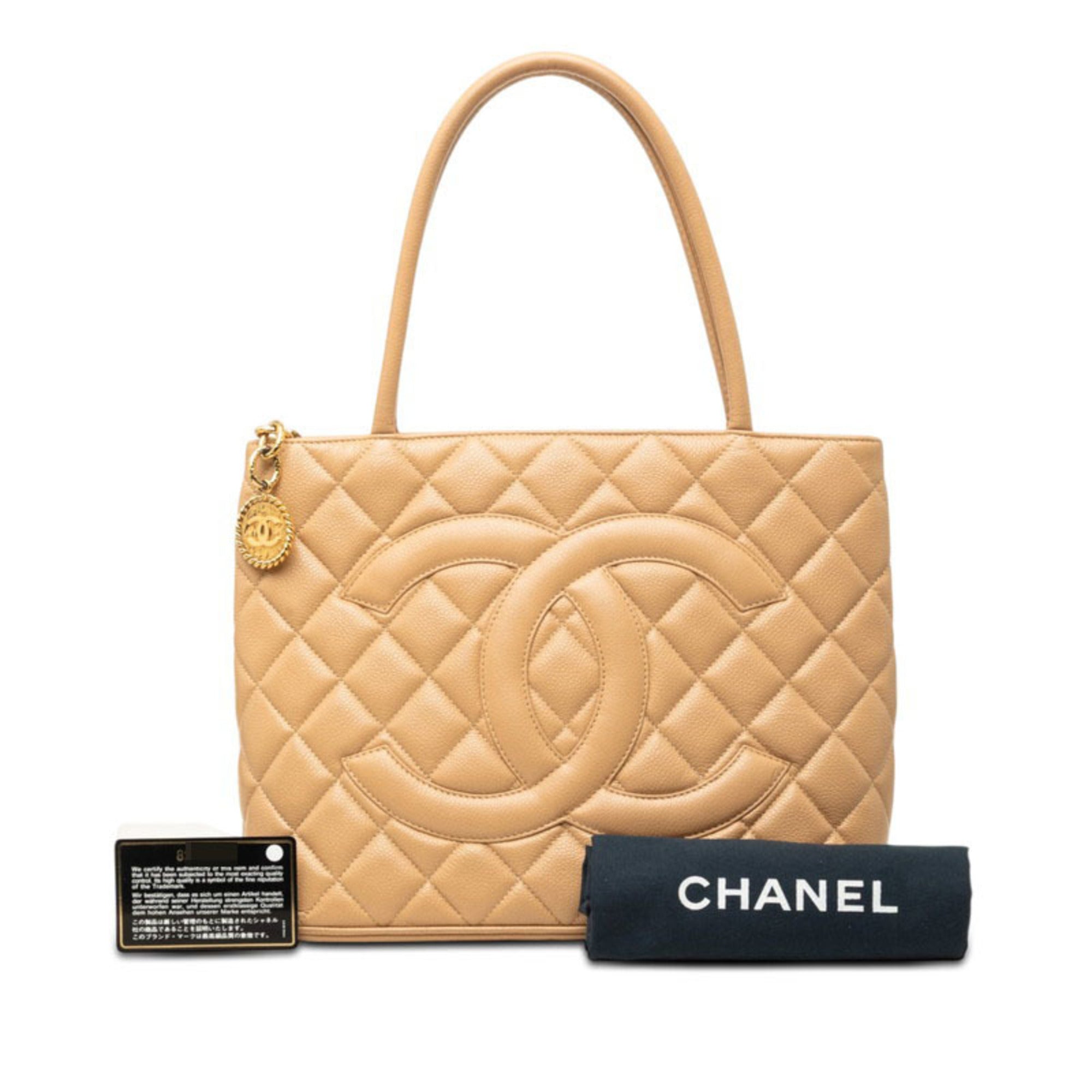 Chanel Matelasse Beige Grained Calfskin Handbag Tote Bag (Pre-Owned)