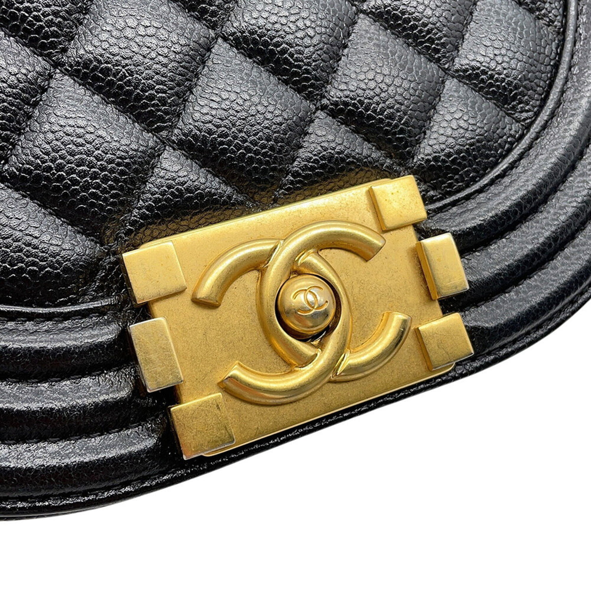 Chanel Black Grained Calfskin Handbag Shoulder Bag (Pre-Owned)