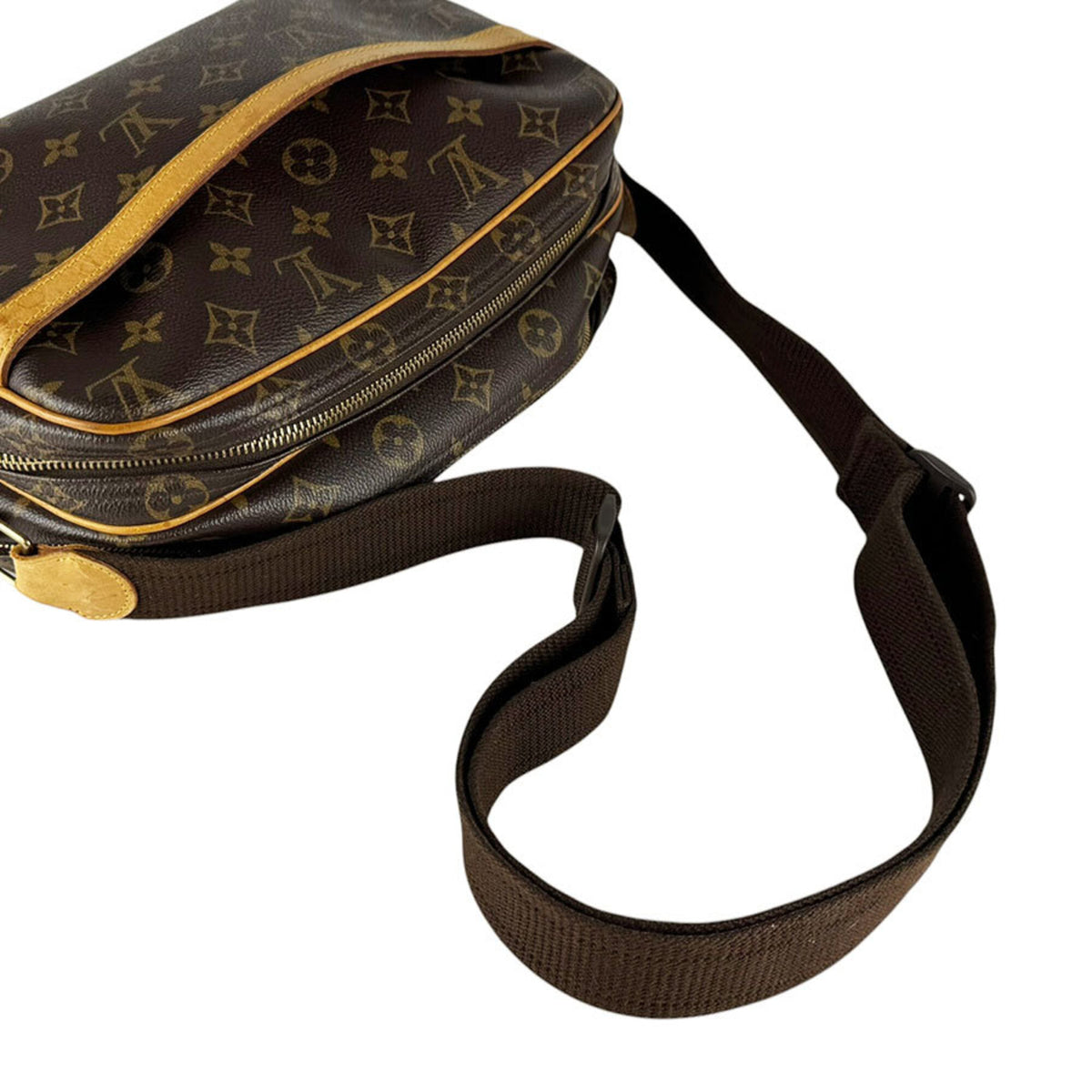 Louis Vuitton Brown Monogram Monogram Shoulder Bag (Pre-Owned)