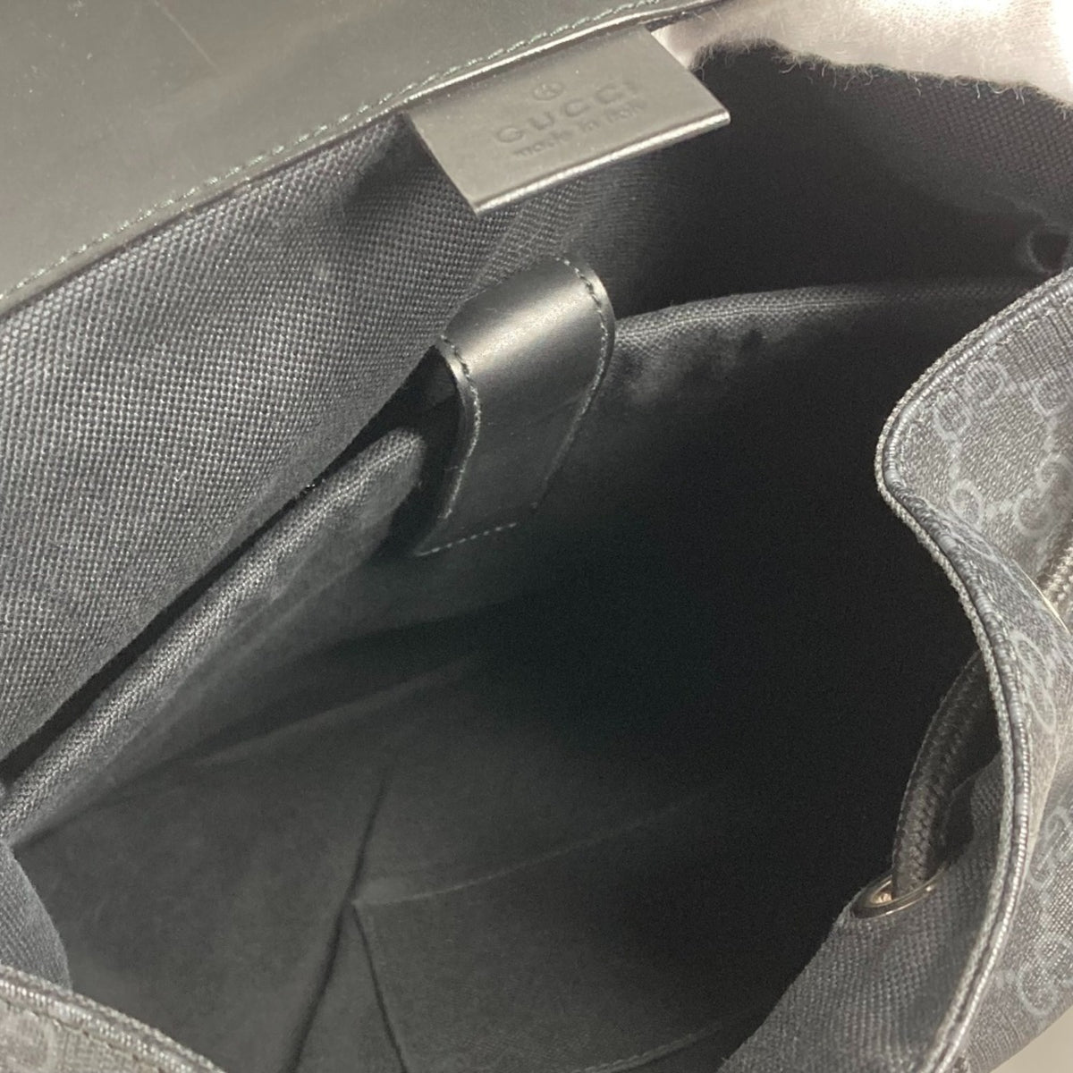 Gucci Black Gg Supreme Backpack (Pre-Owned)