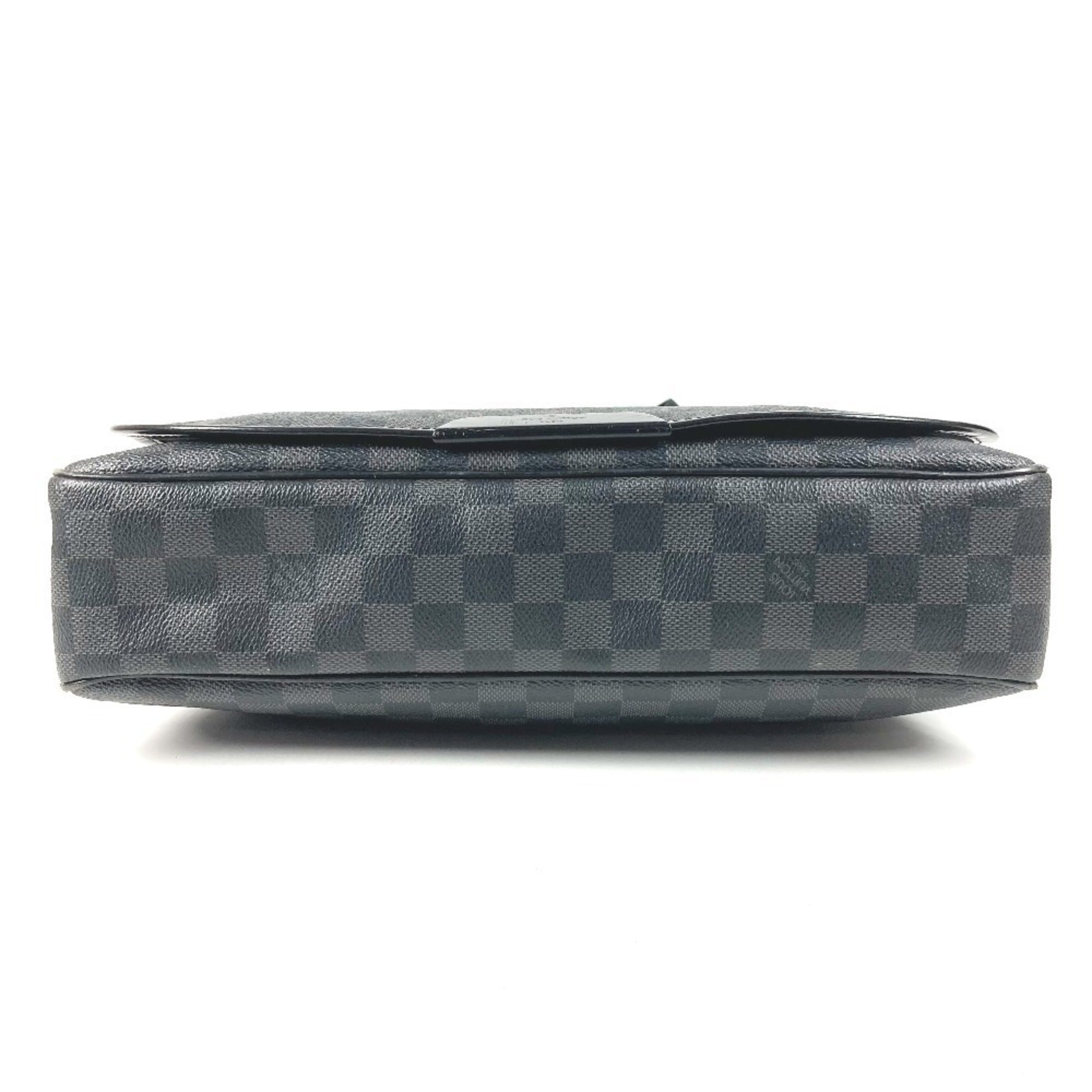 Louis Vuitton Damier Graphite Black Damier Graphite Messenger Bag Shoulder Bag (Pre-Owned)
