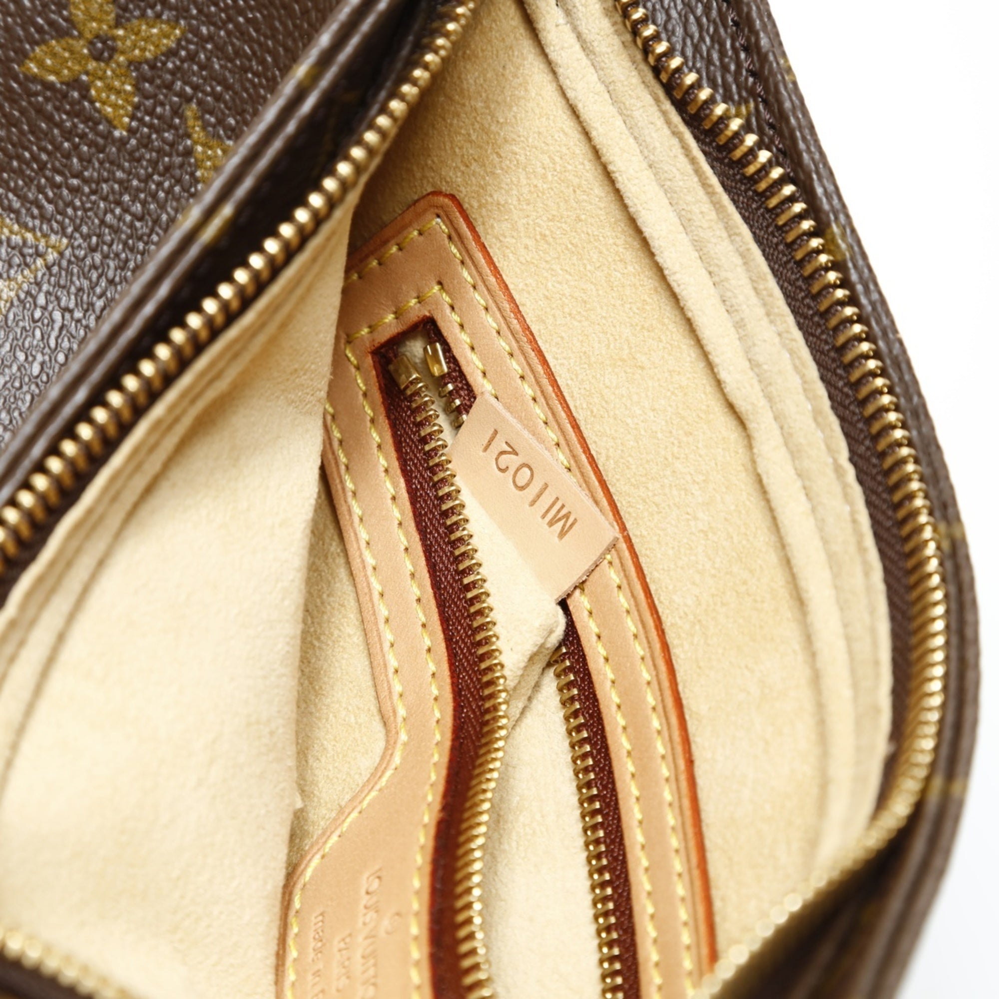 Louis Vuitton Brown Clear Monogram Shoulder Bag (Pre-Owned)