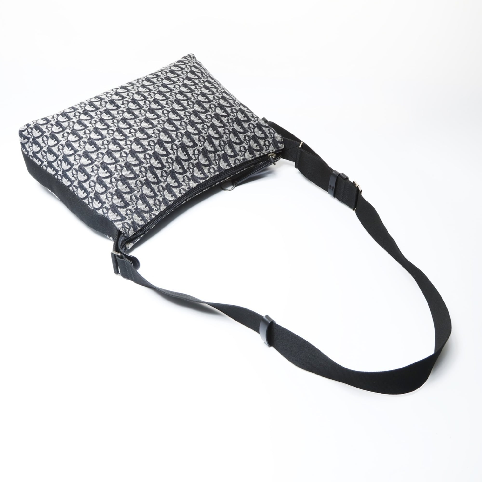 Christian Dior Black Shoulder Bag (Pre-Owned)