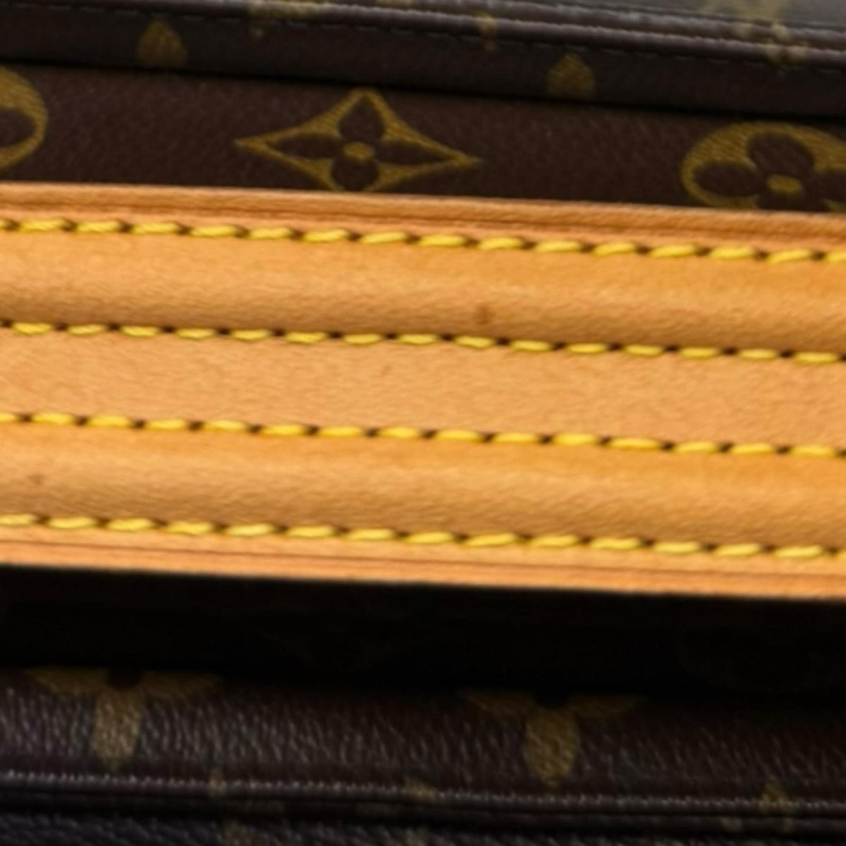 Louis Vuitton Brown Monogram Canvas Shoulder Bag (Pre-Owned)