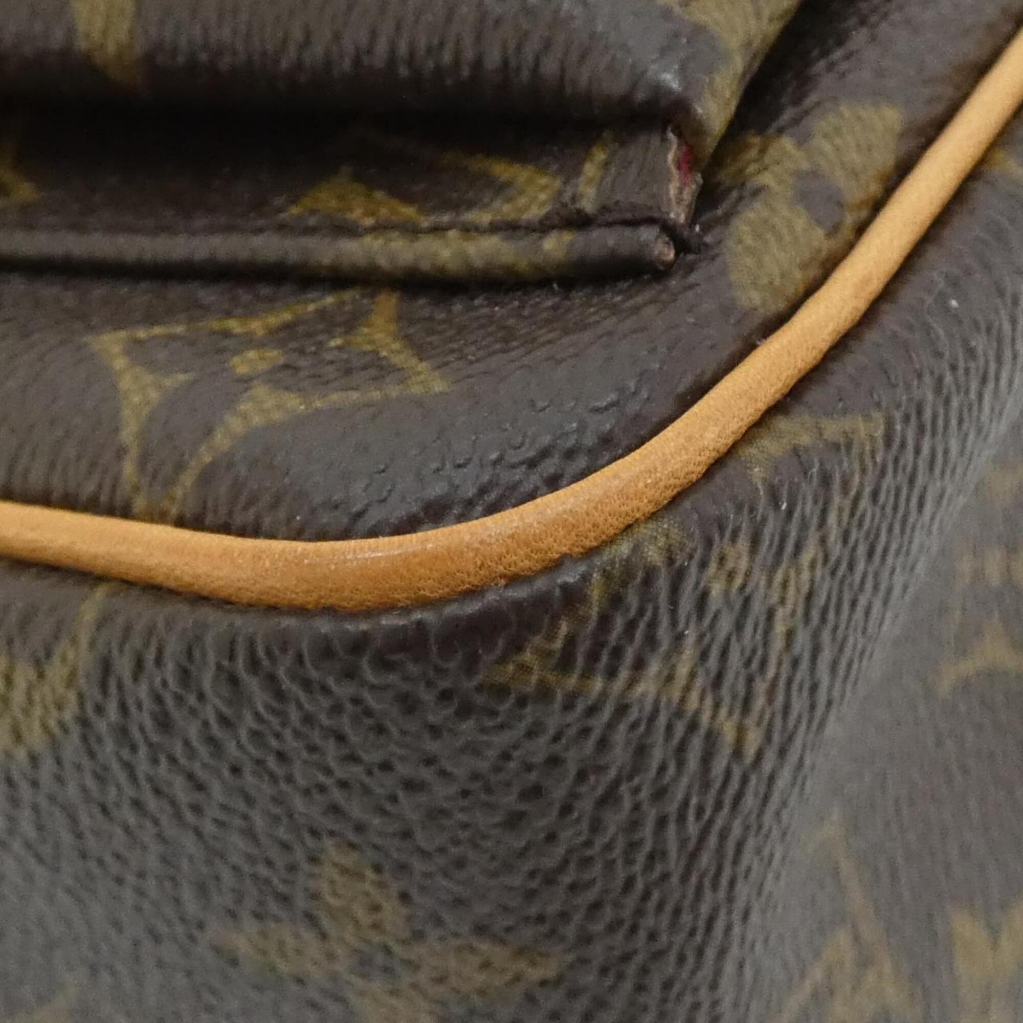 Louis Vuitton Brown Coated Canvas Shoulder Bag (Pre-Owned)