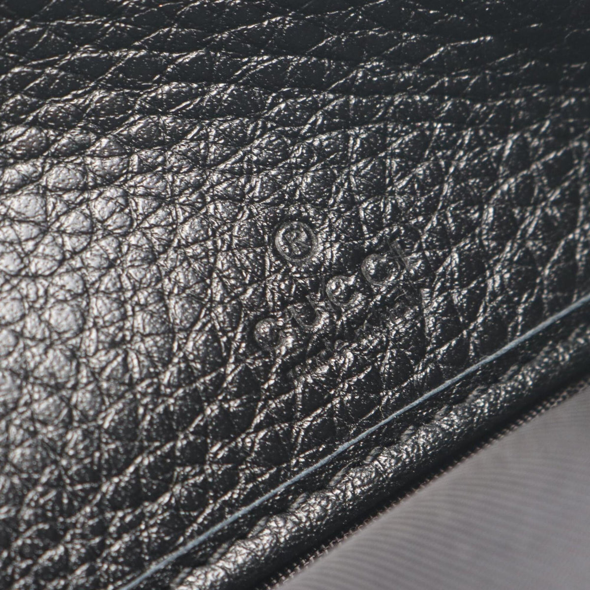 Gucci Black Leather Long Wallet (Bi-Fold) (Pre-Owned)