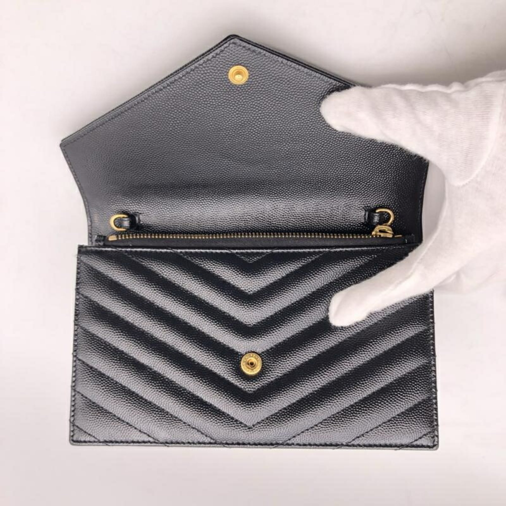 Yves Saint Laurent Black Chain/Shoulder Wallet (Pre-Owned)